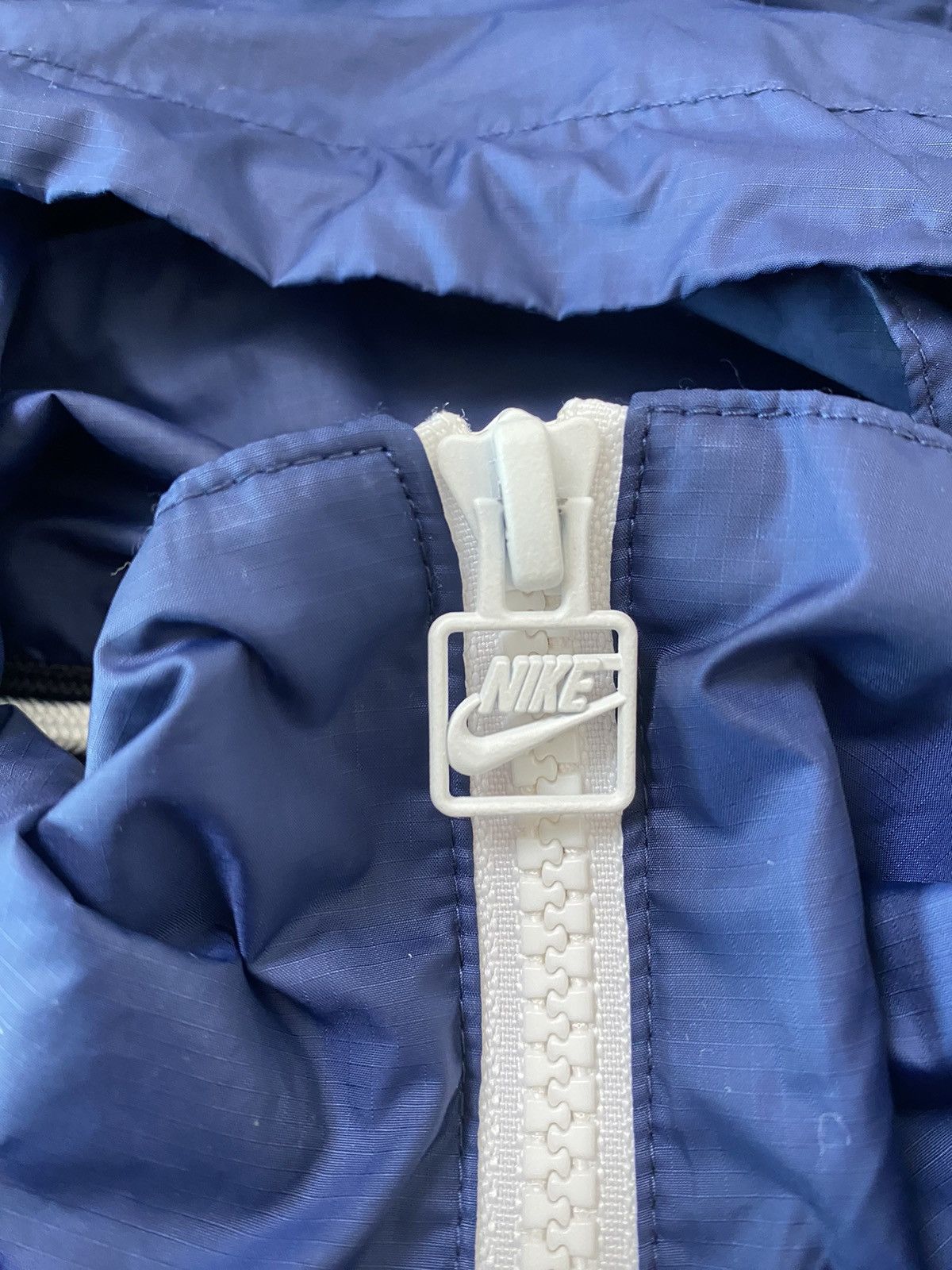 Nike DESCRIPTION Nike x Fragment windbreaker, size XL, blue used Size US XL / EU 56 / 4 - 8 Thumbnail
