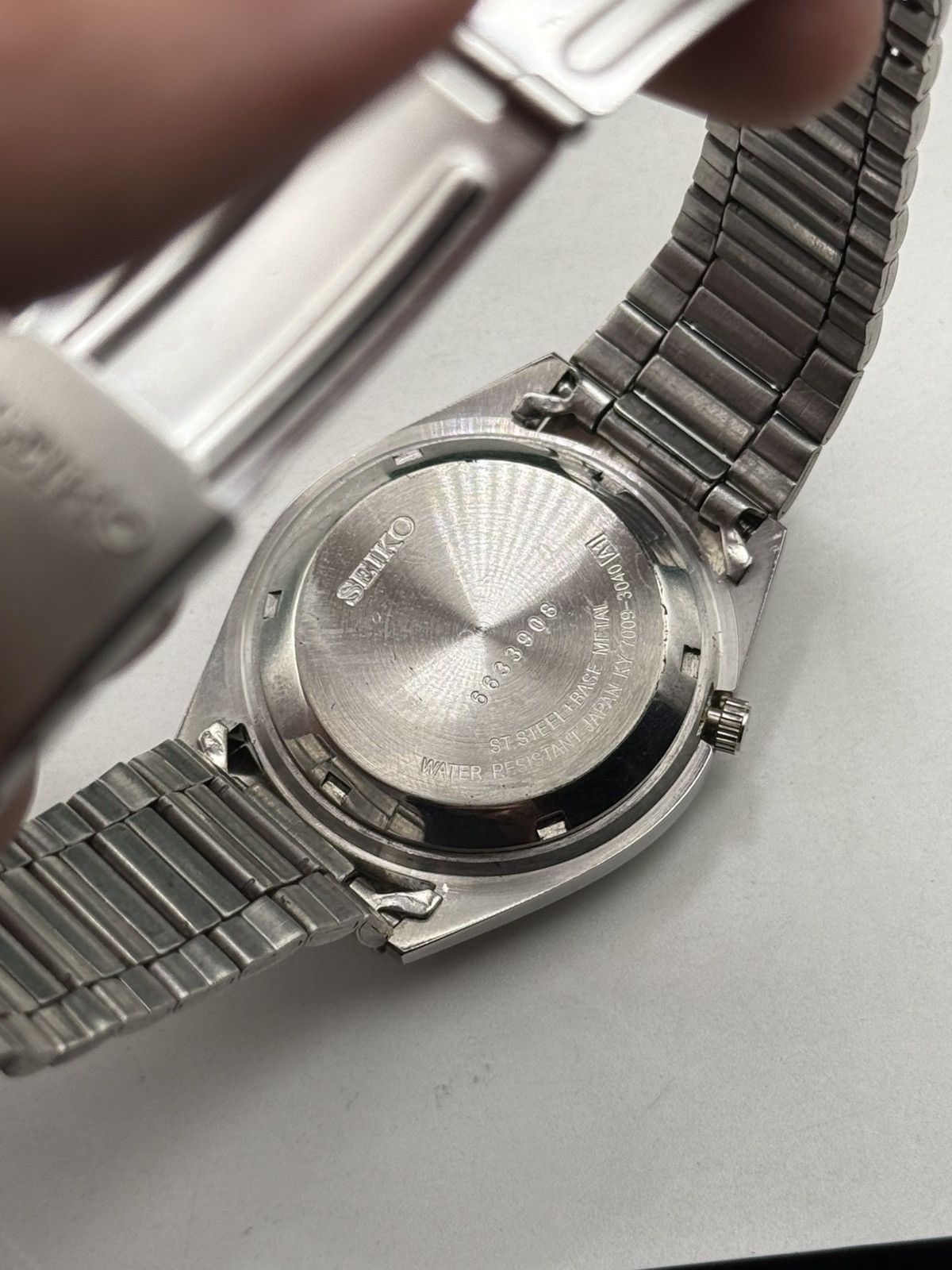 Seiko Seiko 5 Automatic 7009 Green Dial Vintage Watch 36mm Size 36 - 6 Thumbnail