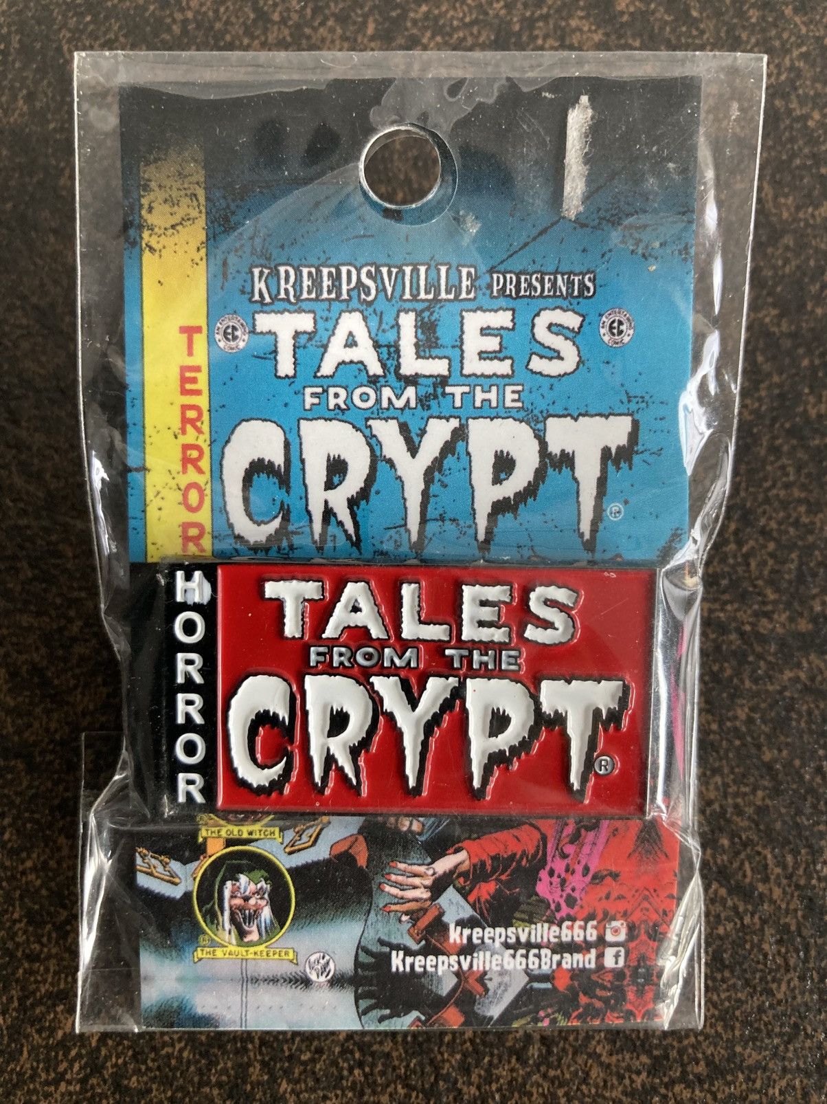 Other TALES FROM THE CRYPT ENAMEL LAPEL PIN EC COMICS HORROR MOVIE Size ONE SIZE - 1 Thumbnail