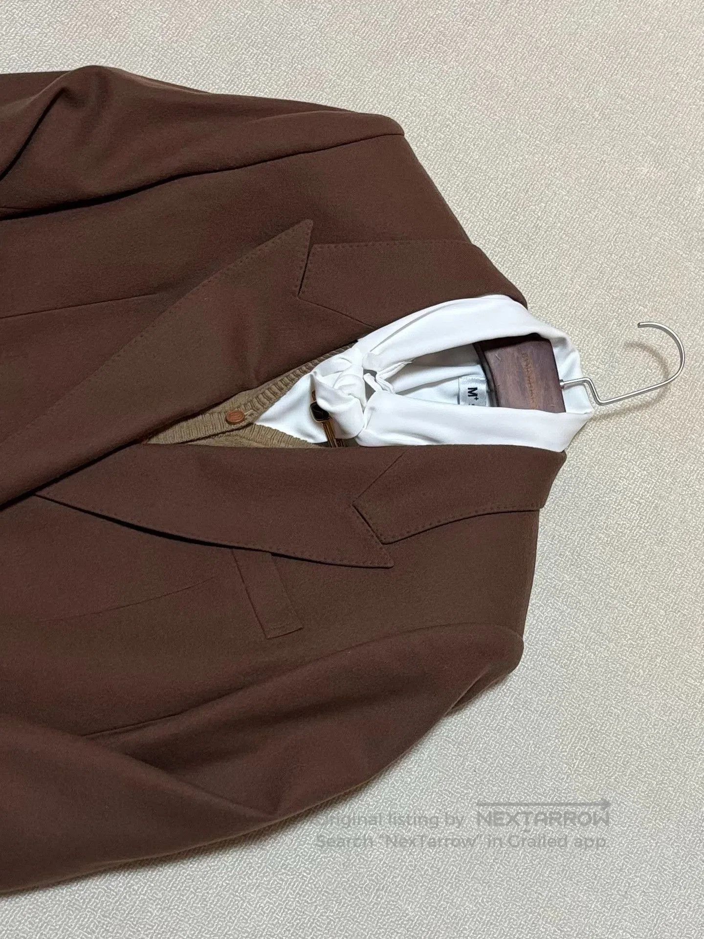 DAKS DAKS Luxury Wool Double-Breasted Women's Suit. Size M / US 6-8 / IT 42-44 - 3 Thumbnail