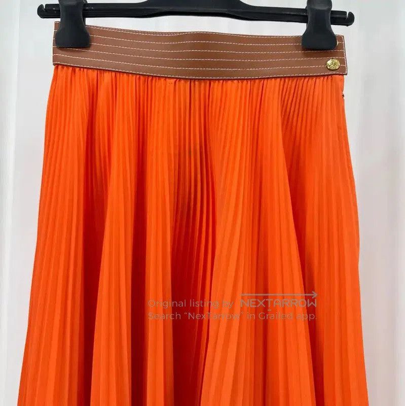 Loewe Loewe Pleated Skirt in Bright Orange . Size 22" - 3 Thumbnail