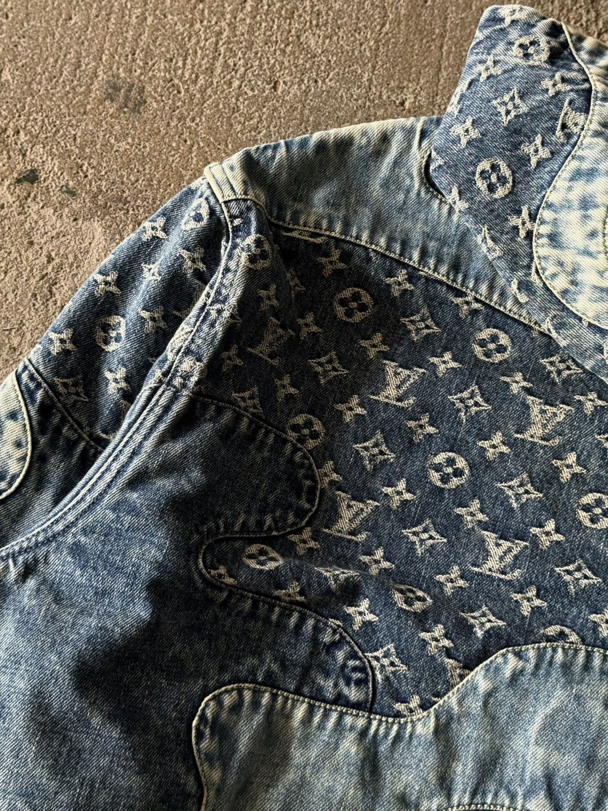 Louis Vuitton Louis Vuitton - Nigo / Virgil Abloh - SS22 - Denim Jacket Size US XL / EU 56 / 4 - 18 Thumbnail