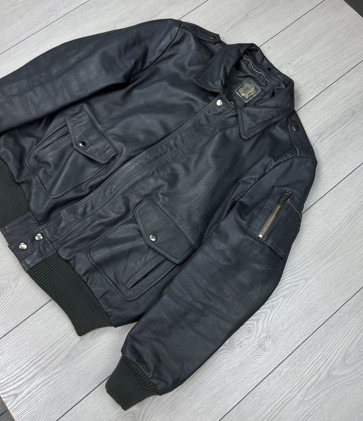 Vintage Vintage Aviator Leather Jacket size M Size US M / EU 48-50 / 2 - 2 Thumbnail