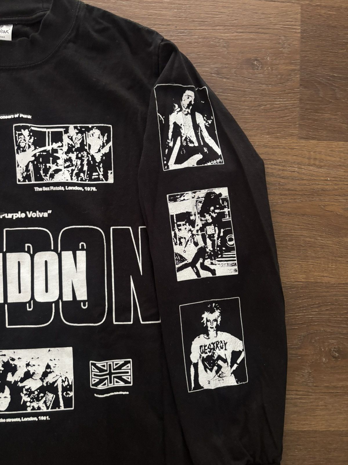 Other Purple Volva London Punk Tee Size US S / EU 44-46 / 1 - 3 Thumbnail