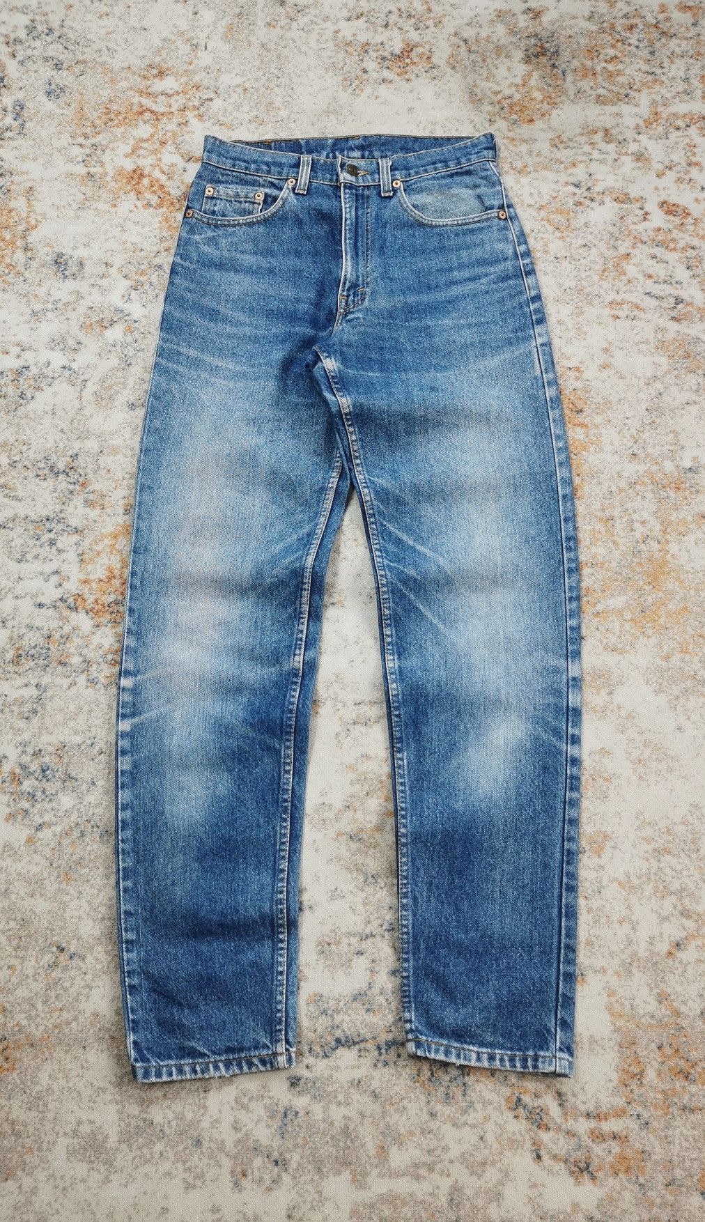 Le Grande Bleu (L.G.B.) Vintage Levis 610 Made In Usa Size US 28 / EU 44 - 1 Thumbnail