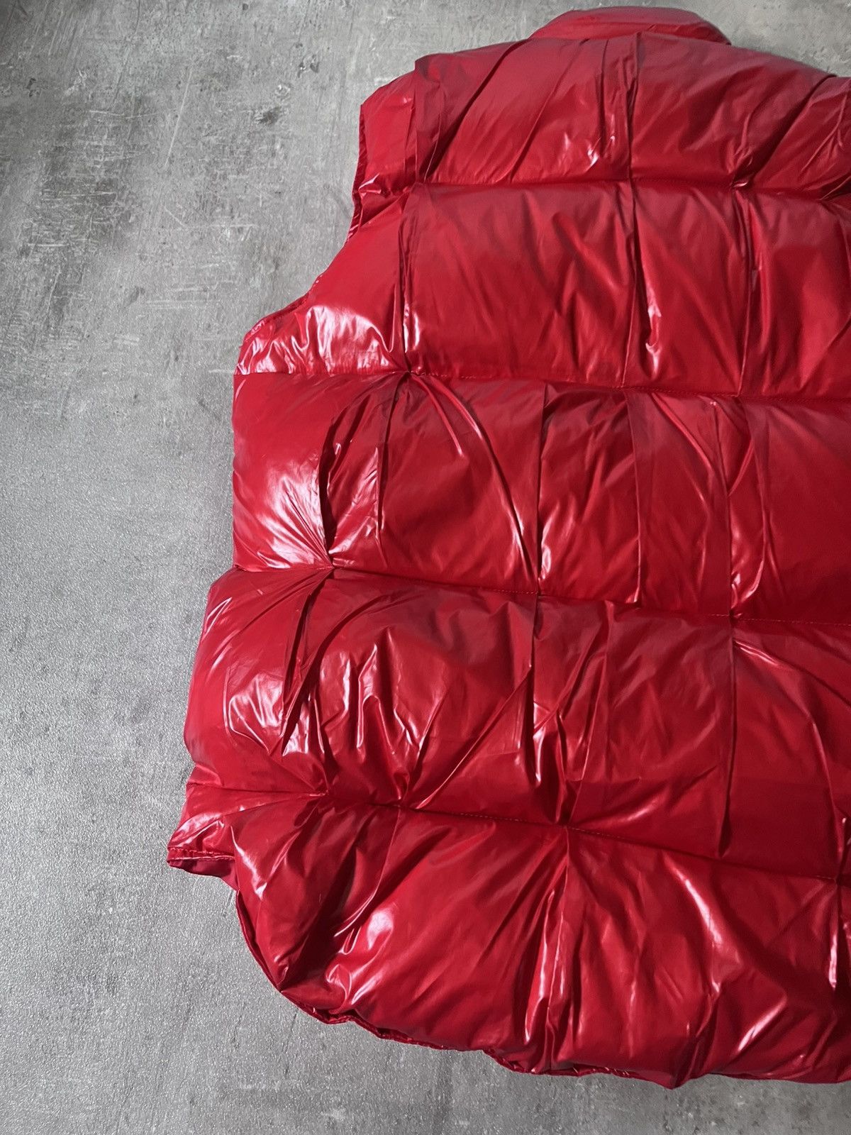 Maison Margiela Maison Margiela A/W 08 feather red puffer vest wrinkled rare Size US M / EU 48-50 / 2 - 6 Thumbnail