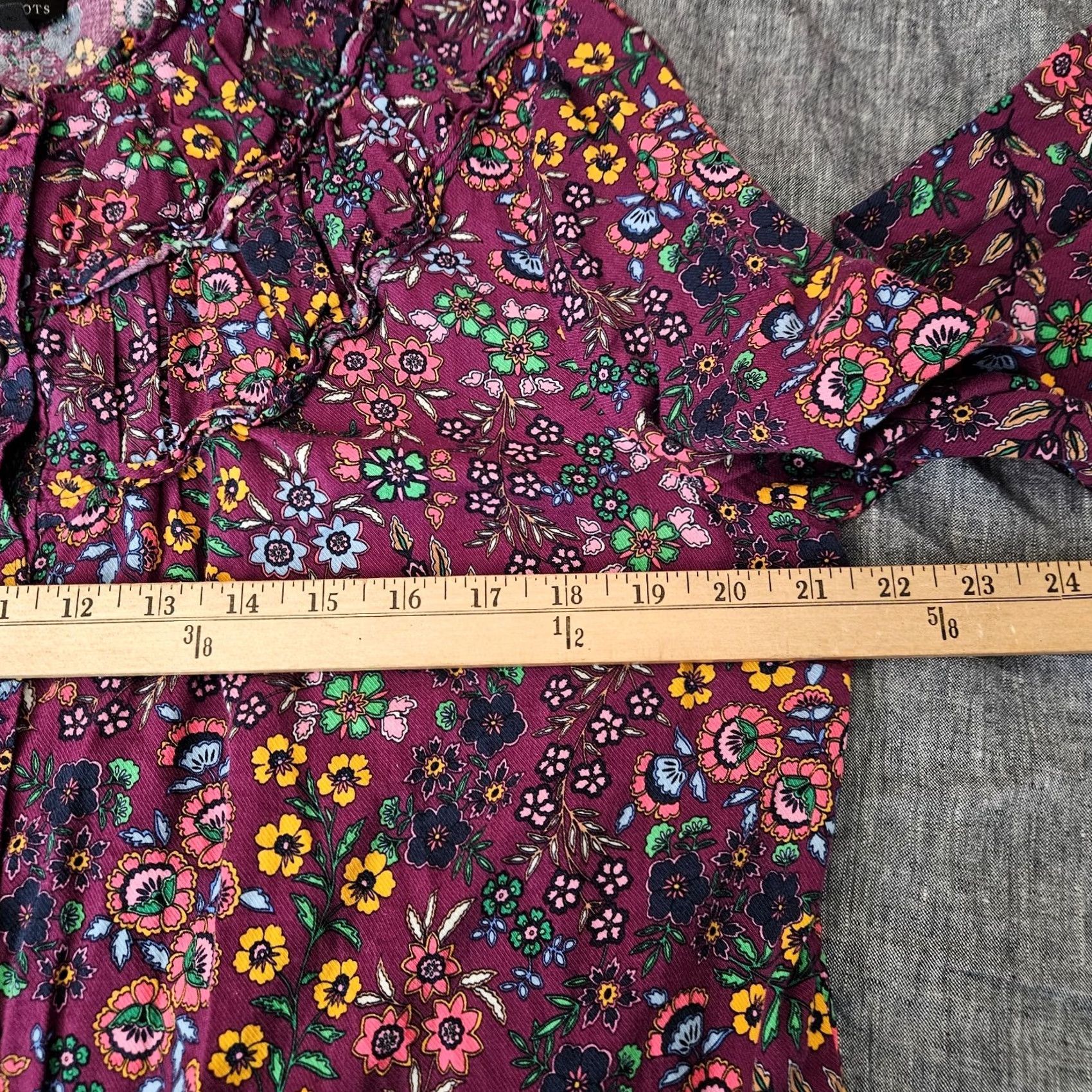 Talbots Talbots Women's XL Floral Ruffle Neck Button Front Blouse Purple Long Sleeve Shirt Adults Regular Size Type: Blouse Size XL / US 12-14 / IT 48-50 - 3 Thumbnail