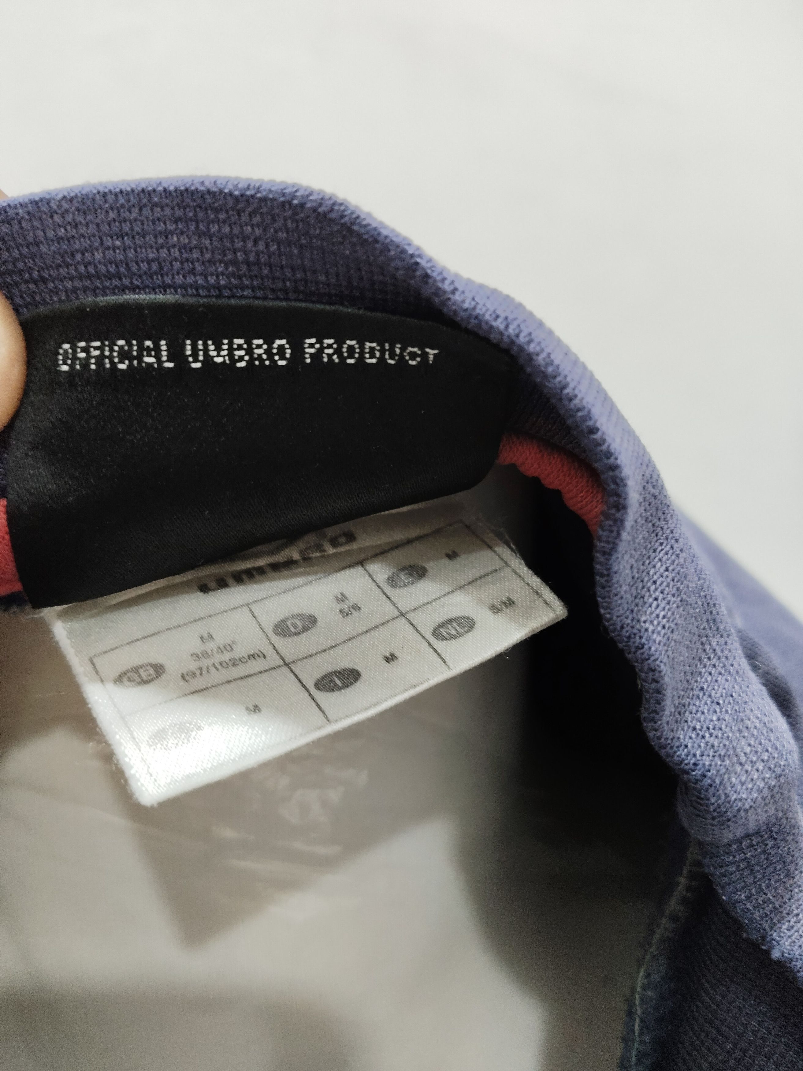 Umbro × Vintage Vintage Thrashed England Team Football Team Sweatshirt Size US L / EU 52-54 / 3 - 7 Thumbnail