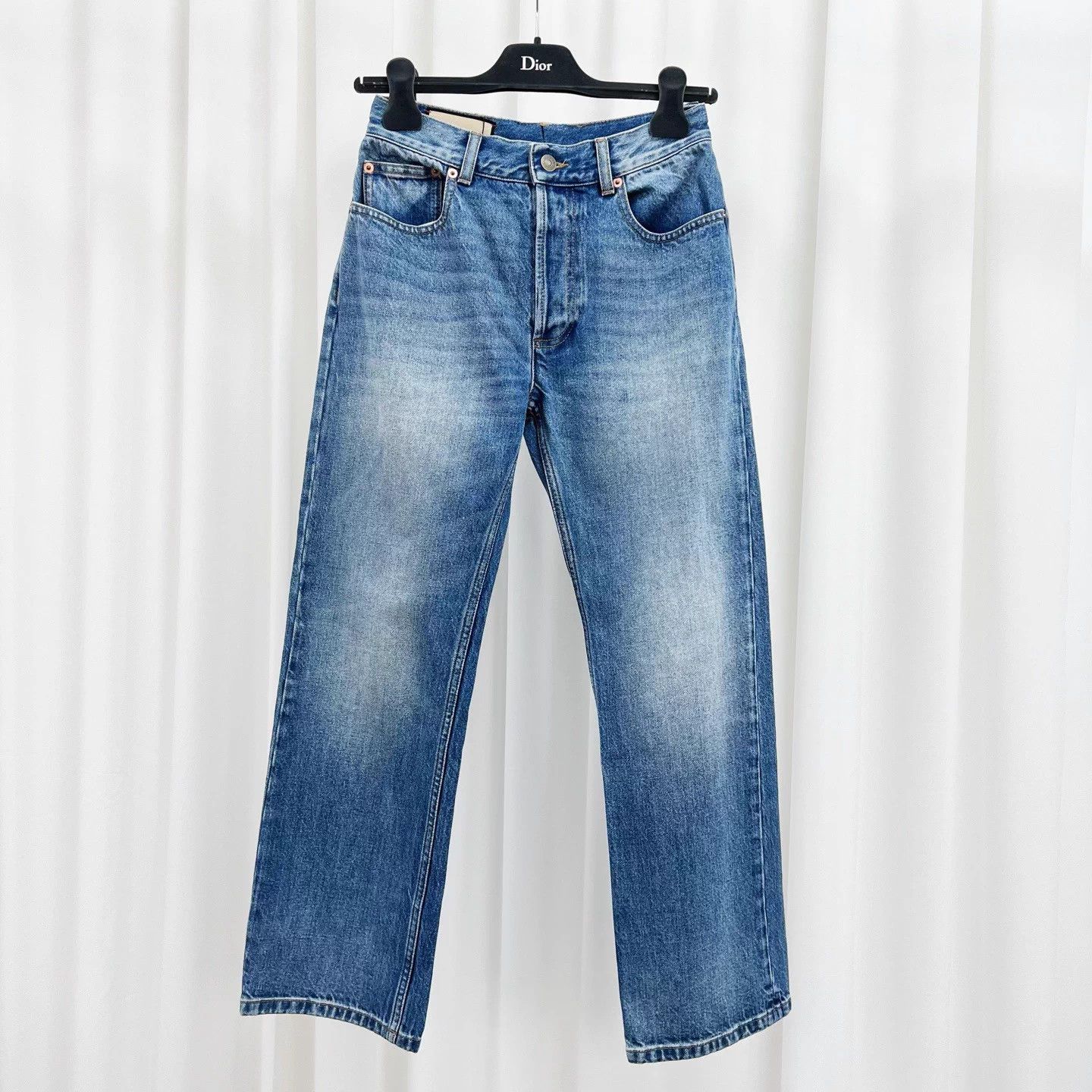 Gucci Gucci leather tag logo washed W24 99 new jeans Size 24" / US 00 / IT 34 - 1 Thumbnail