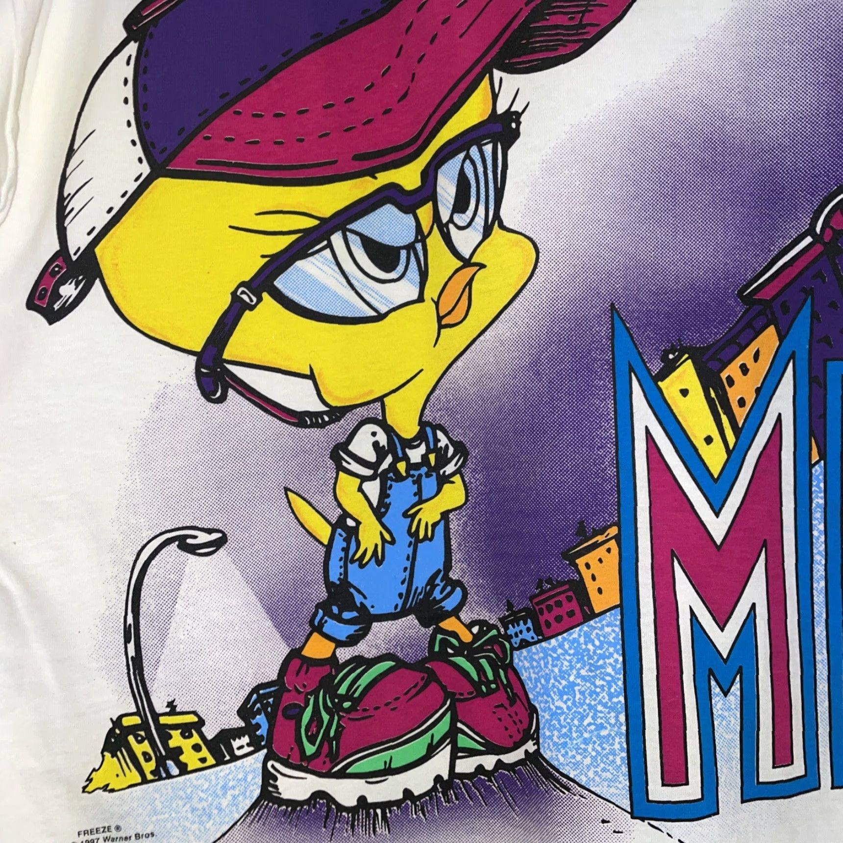 Vintage VINTAGE 1997 Looney Tunes Tweety Warner Bros FREEZE T-Shirt XL White 90s Mens Size US XL / EU 56 / 4 - 6 Thumbnail
