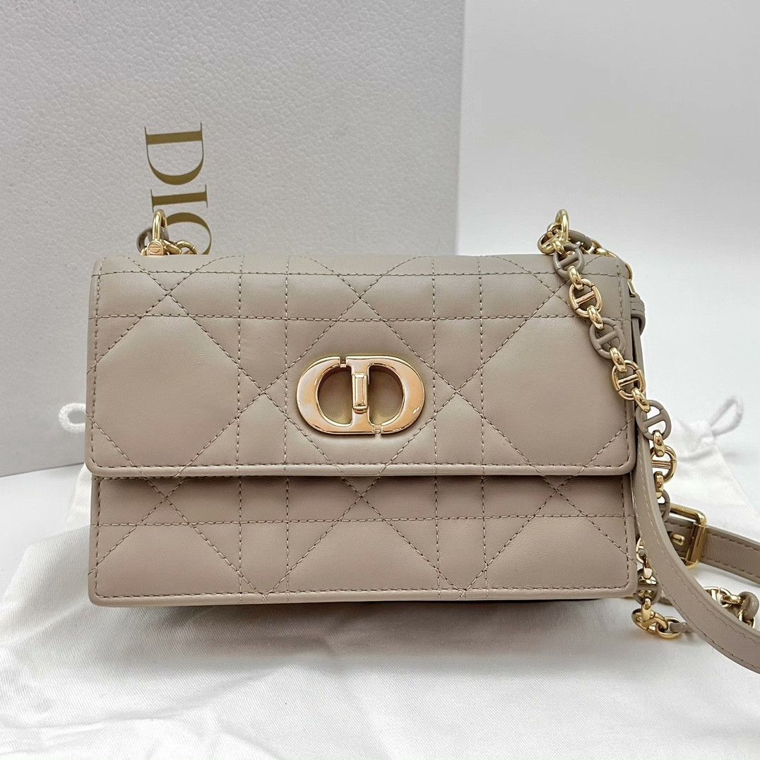 Dior Pre-loved Bag Very good condition Size ONE SIZE - 1 Thumbnail