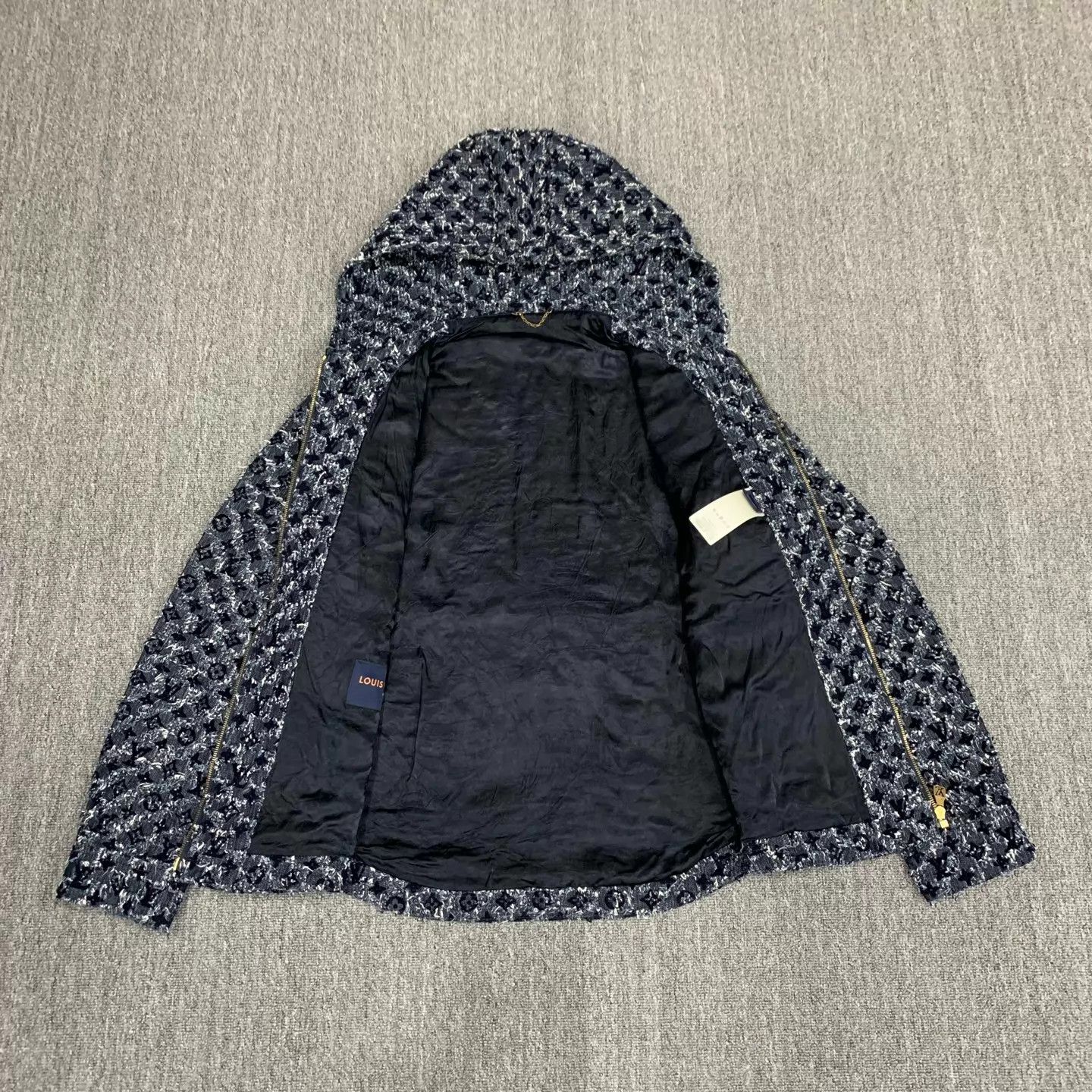 Louis Vuitton Blue Flocked Monogram All Over Print Jkt 50 Size US M / EU 48-50 / 2 - 6 Thumbnail