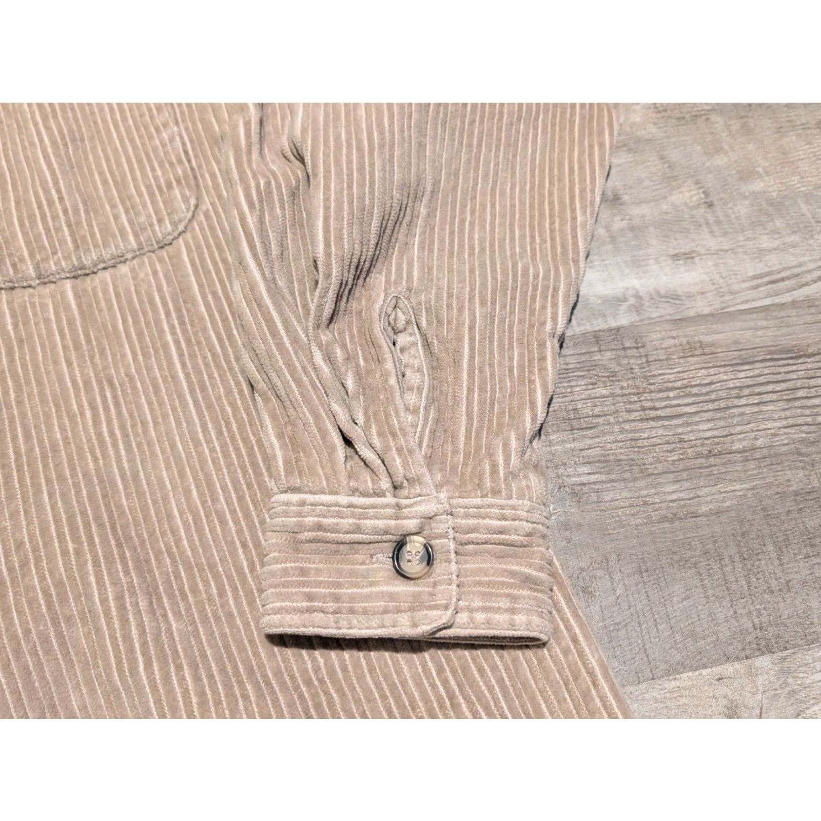 Express VINTAGE Express EXP Beige Corduroy Shirt Jacket Mens M Zip Up Shacket 90s Casual Full Zip Pockets Size US M / EU 48-50 / 2 - 3 Thumbnail
