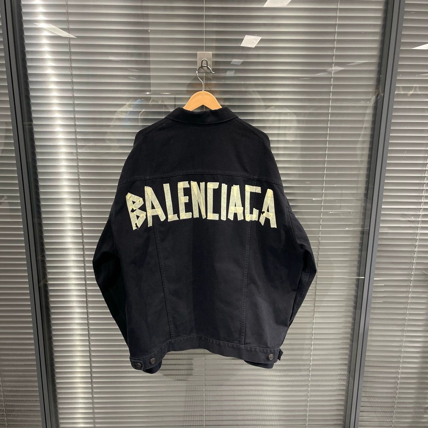 Balenciaga Balenciaga Tape Black Denim Jacket Size 1 95 New Size S / US 4 / IT 40 - 1 Thumbnail