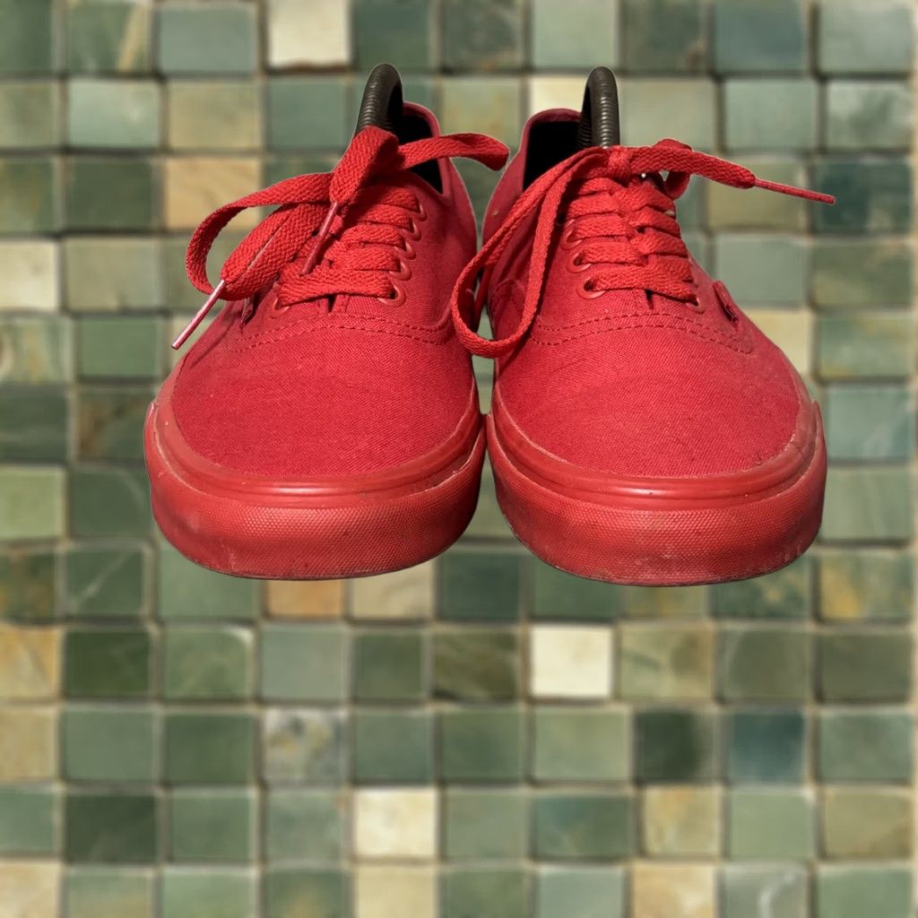 Vans VANS Unisex Red Canvas Lace-Up Low-Top Authentic Sneakers Size 8.5 Men’s Size US 9 / EU 42 - 1 Thumbnail