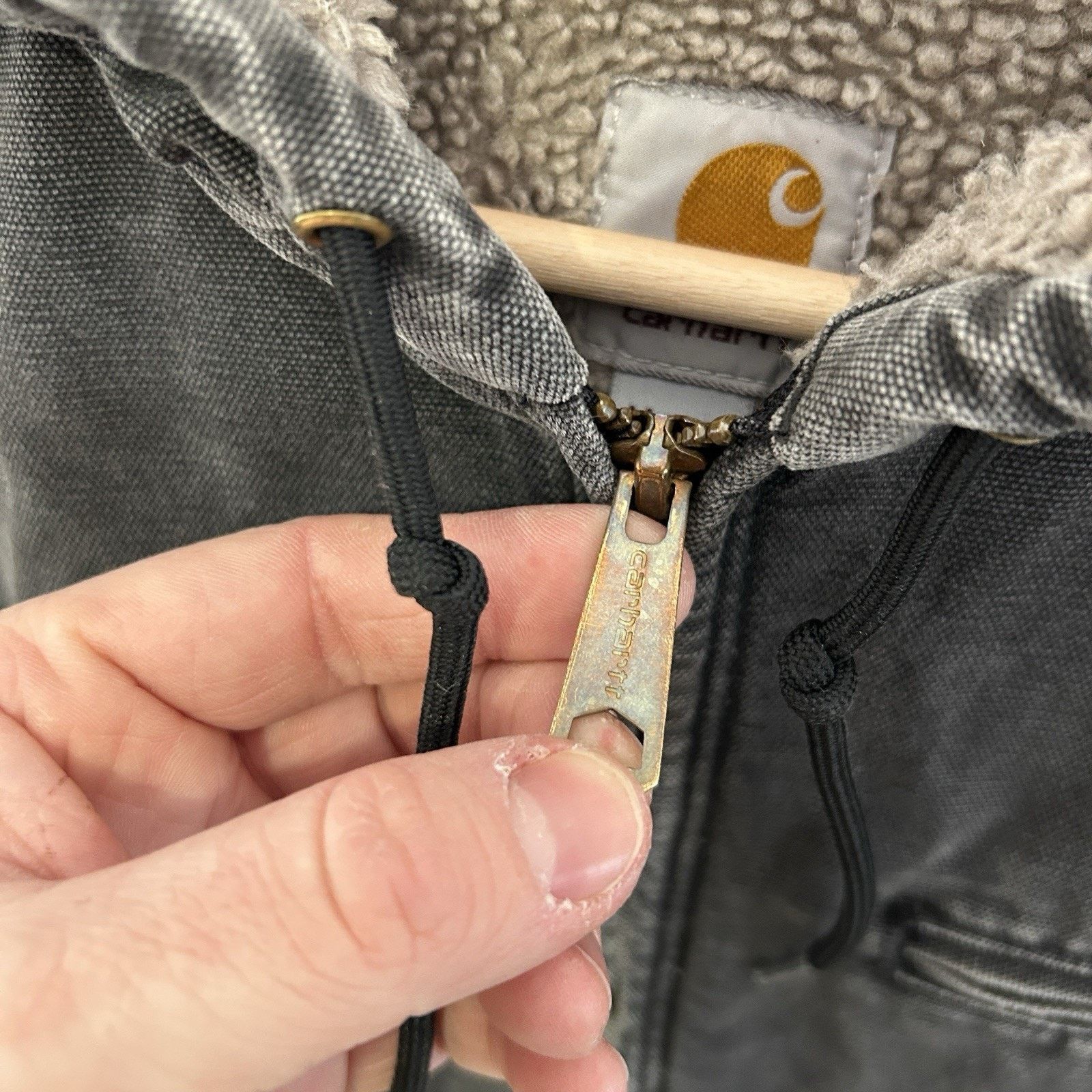 Carhartt Carhartt Sherpa-Lined Hooded Detroit Jacket “Black” WJ141 Size M / US 6-8 / IT 42-44 - 14 Thumbnail