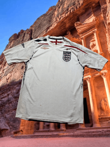 Umbro Vintage Jersey Umbro size M T-Shirt Y2K football England Size US M / EU 48-50 / 2 - 1 Thumbnail