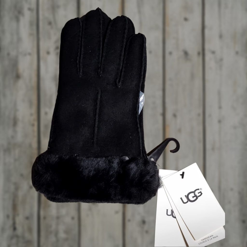Vintage UGG Australia Winter Gloves Women Small Black Sheepskin Slim Side Vent NWT 16140DL17 Size ONE SIZE - 1 Thumbnail
