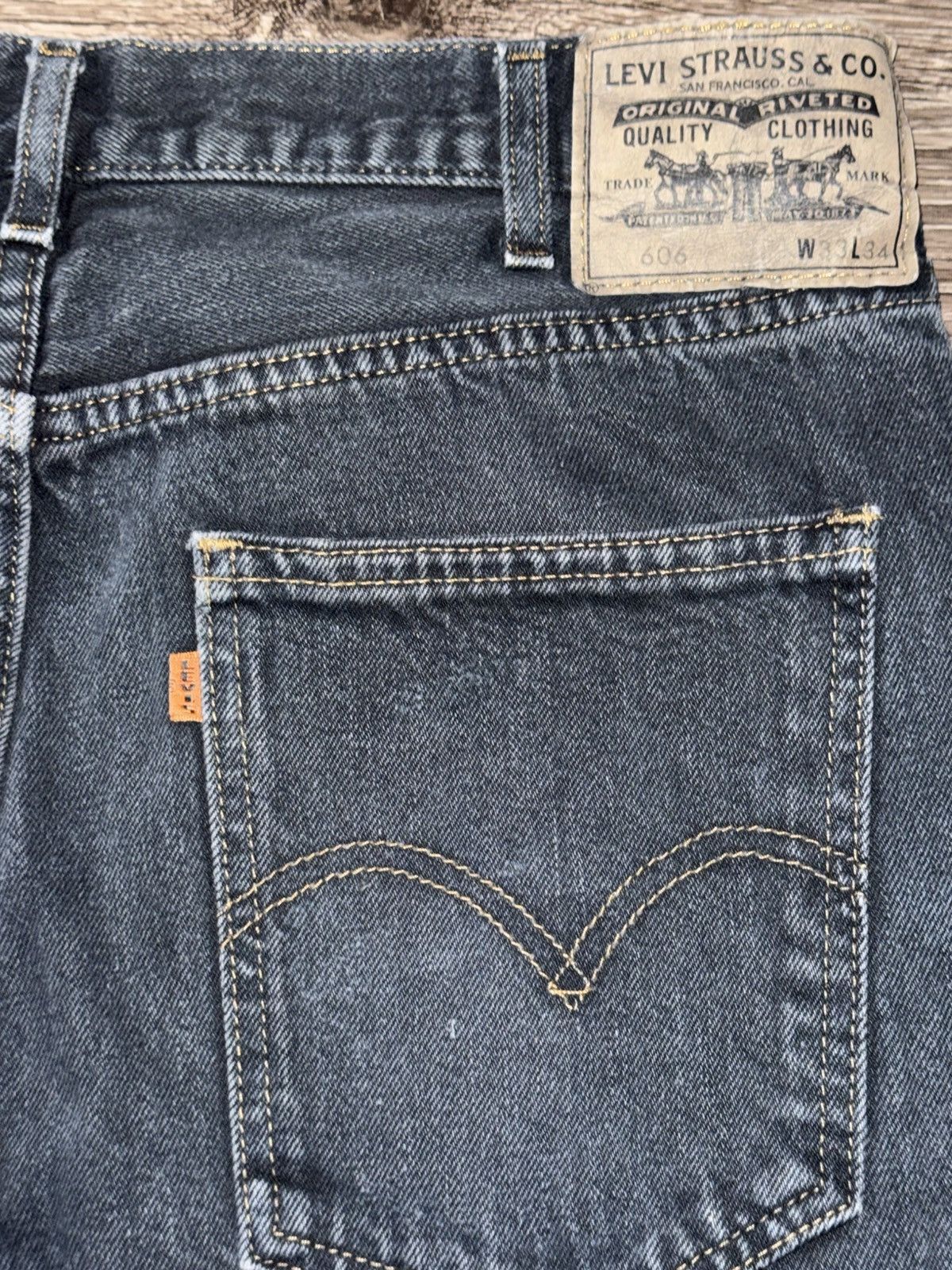 Levi's Levi’s black big E orange tab denim jeans Size US 33 - 3 Thumbnail
