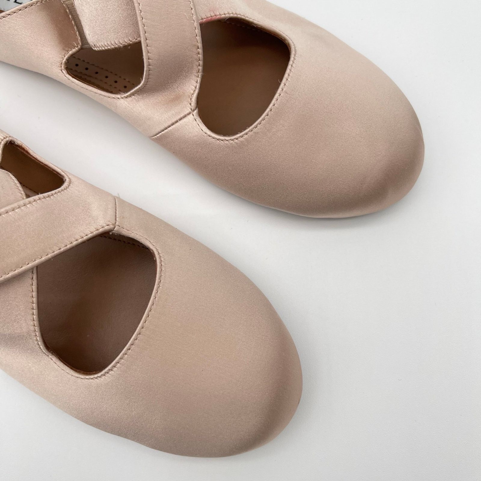 Alaia ALAIA | Criss Cross Satin Ballet Flat in Nude Baby Pink 36 Size US 6 / IT 36 - 4 Thumbnail