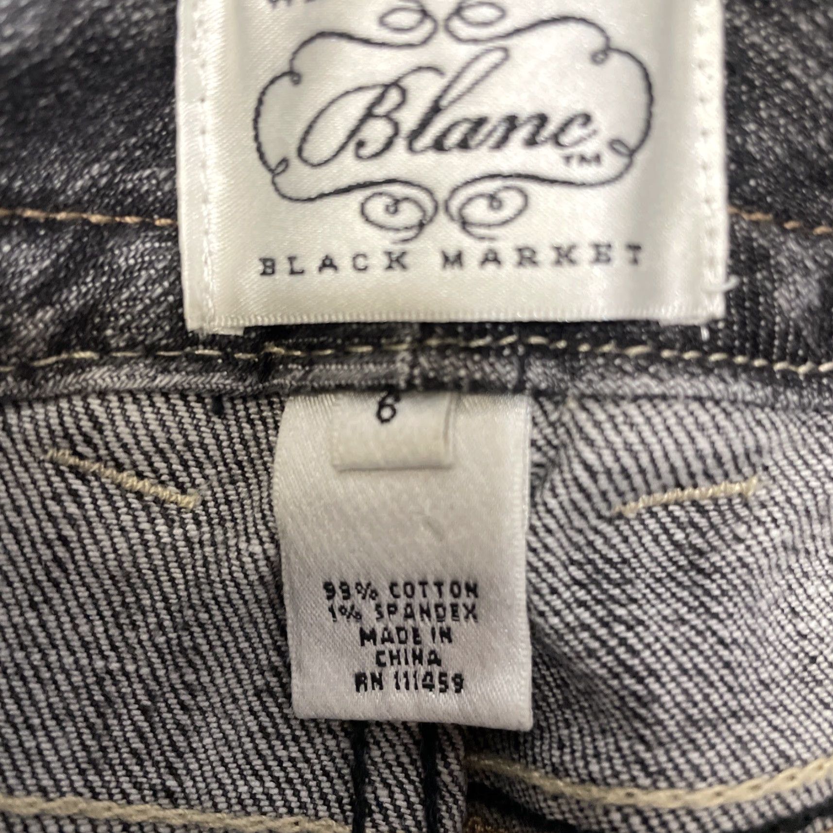 White House Black Market White House Black Market Crop Capri Jeans Embroidered Blue Size 6 Womens Size 28" / US 6 / IT 42 - 2 Thumbnail