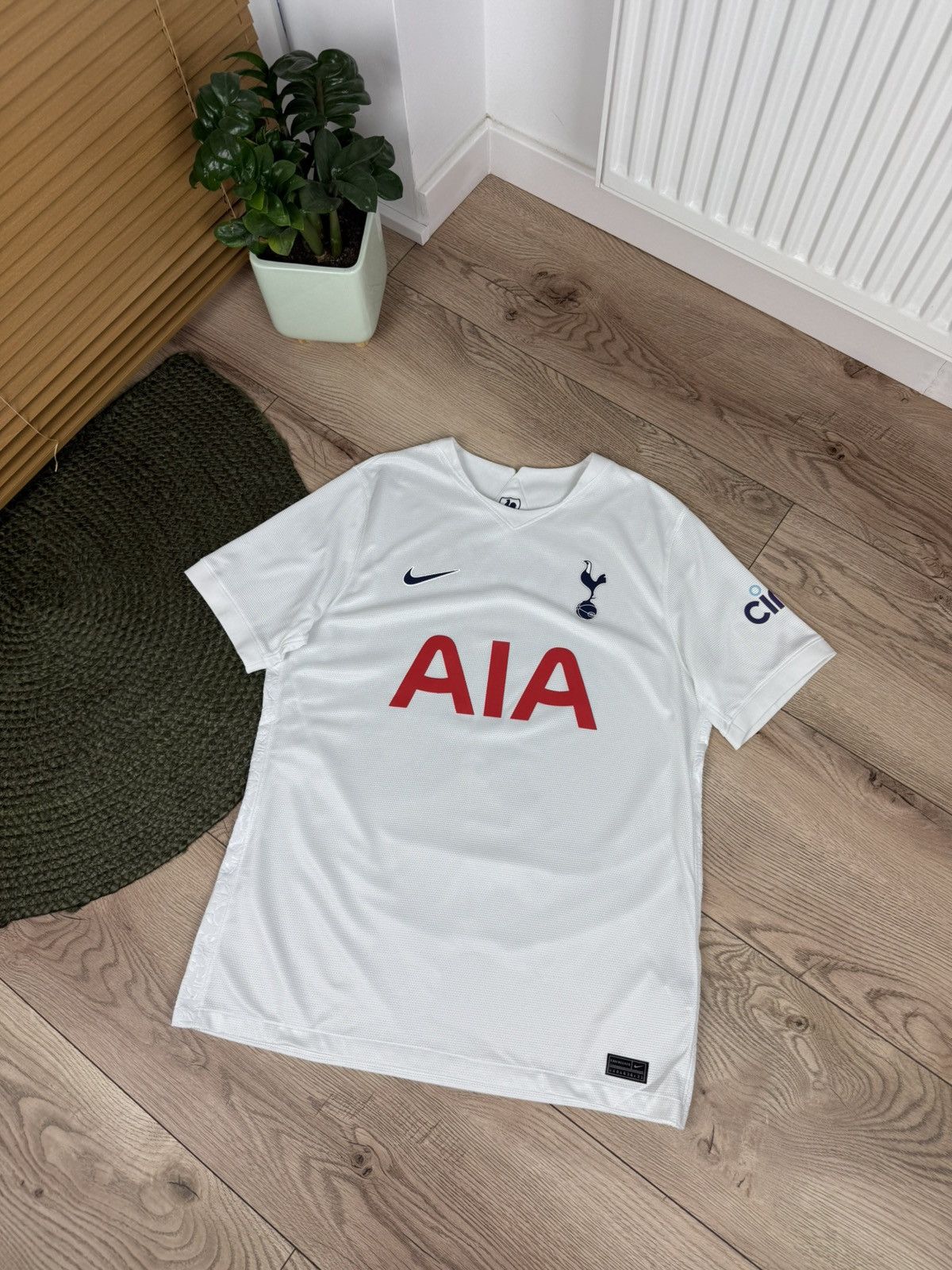 Nike Nike Tottenham Hotspur Stadium Перейти › Home Jersey Kit Size US L / EU 52-54 / 3 - 1 Thumbnail