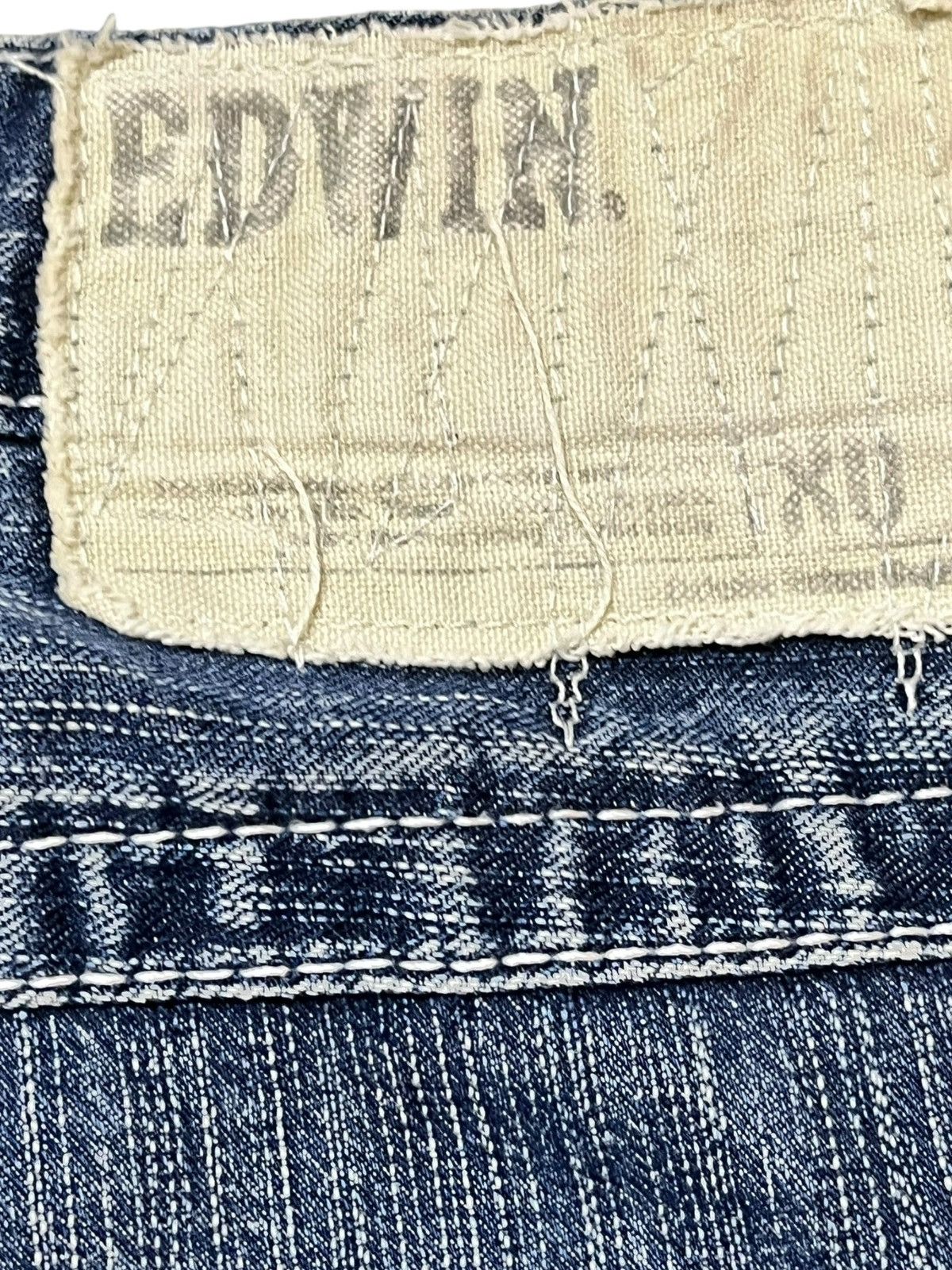 Edwin Vintage Edwin Exclusive Vintage Faded Flare Distressed Denim Size US 33 - 10 Thumbnail