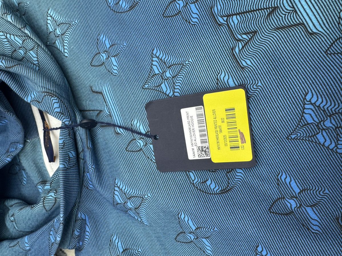 Louis Vuitton Louis Vuitton 2054 blue pull over hoodie Size US S / EU 44-46 / 1 - 11 Thumbnail