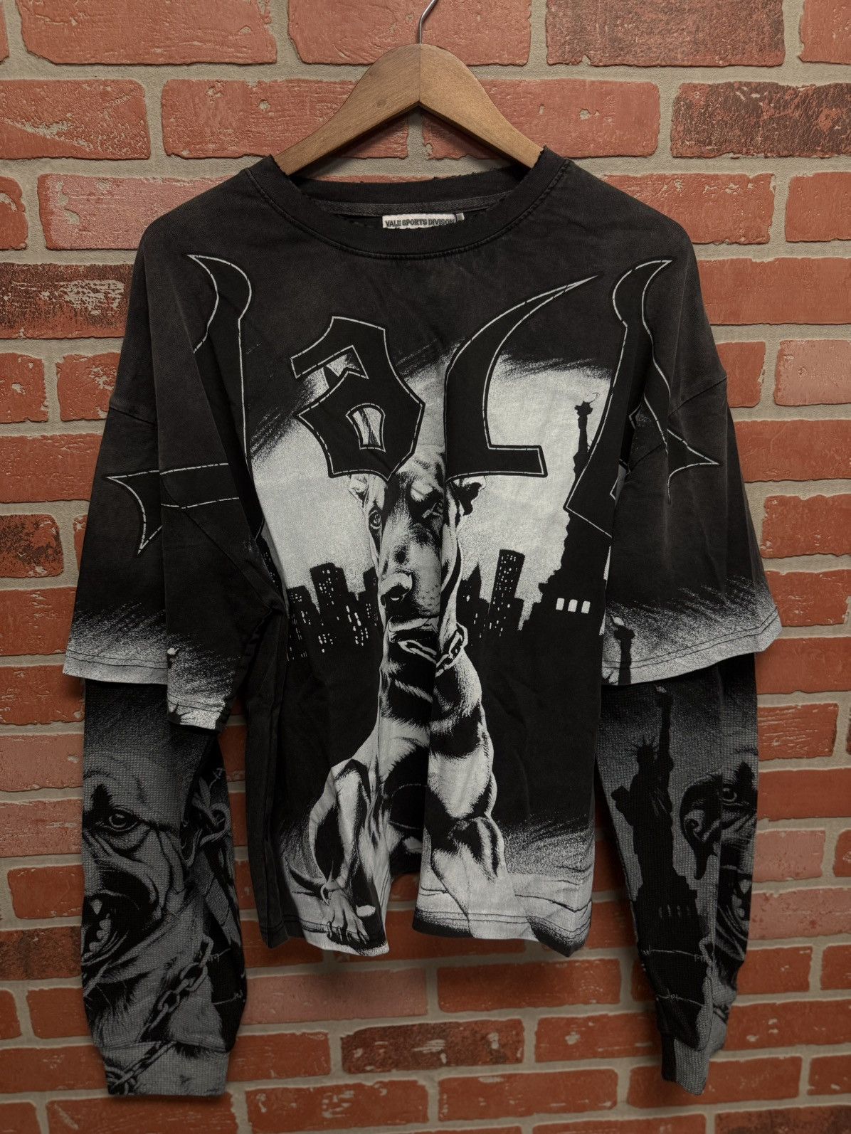 Vale Vale Valley Black “DOG” Long Sleeve Size Large Size US L / EU 52-54 / 3 - 1 Thumbnail