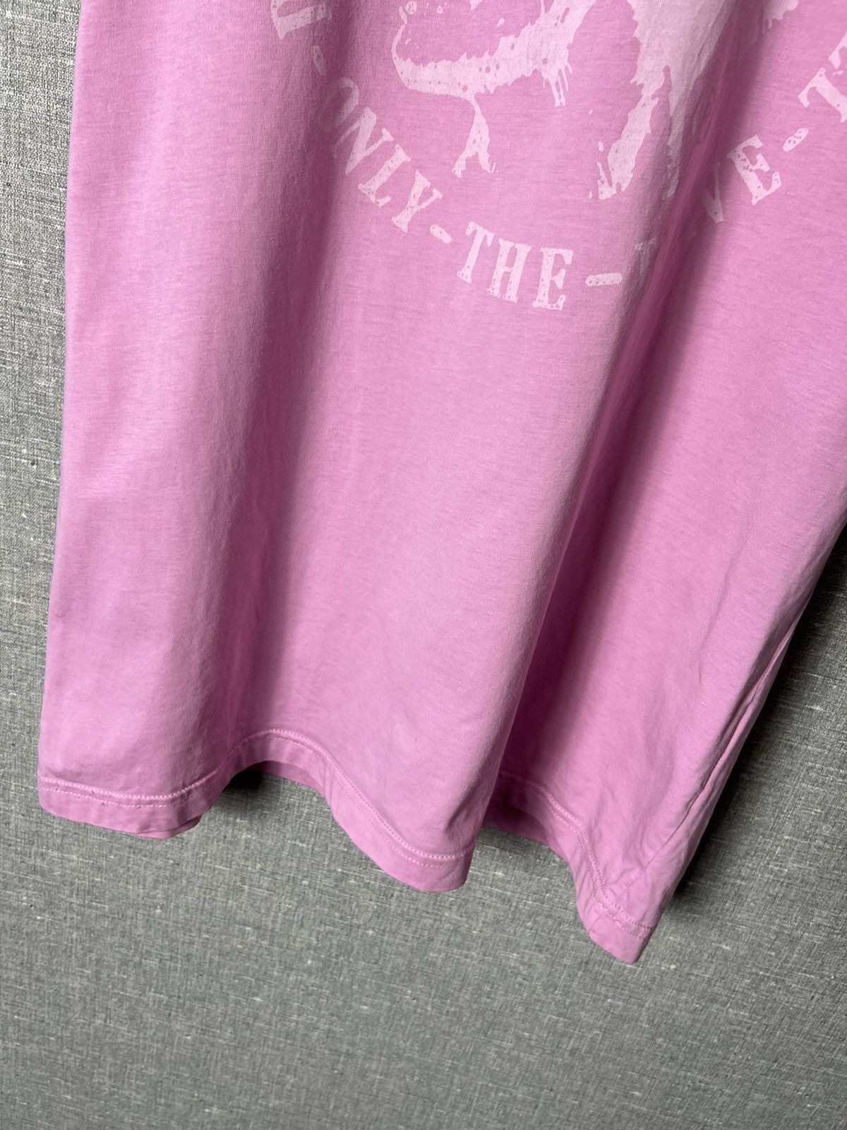 Diesel Rare Vintage Diesel Big Logo Pink Tee Size US L / EU 52-54 / 3 - 5 Thumbnail