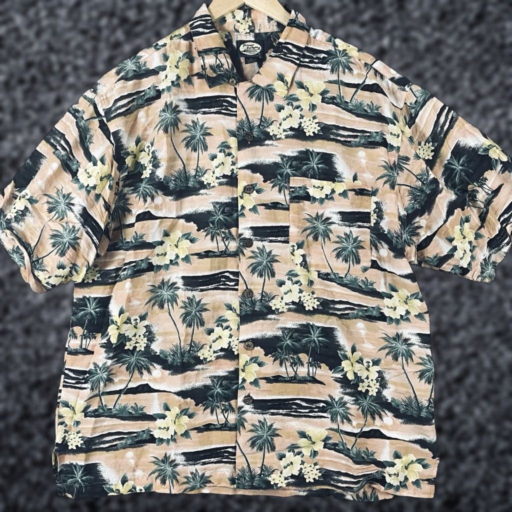 Tommy Bahama Tommy Bahama Shirt Mens L Resort Coconut Floral Rayon Button-Up Hawaiian Collar Beach Casual Size US L / EU 52-54 / 3 - 1 Thumbnail