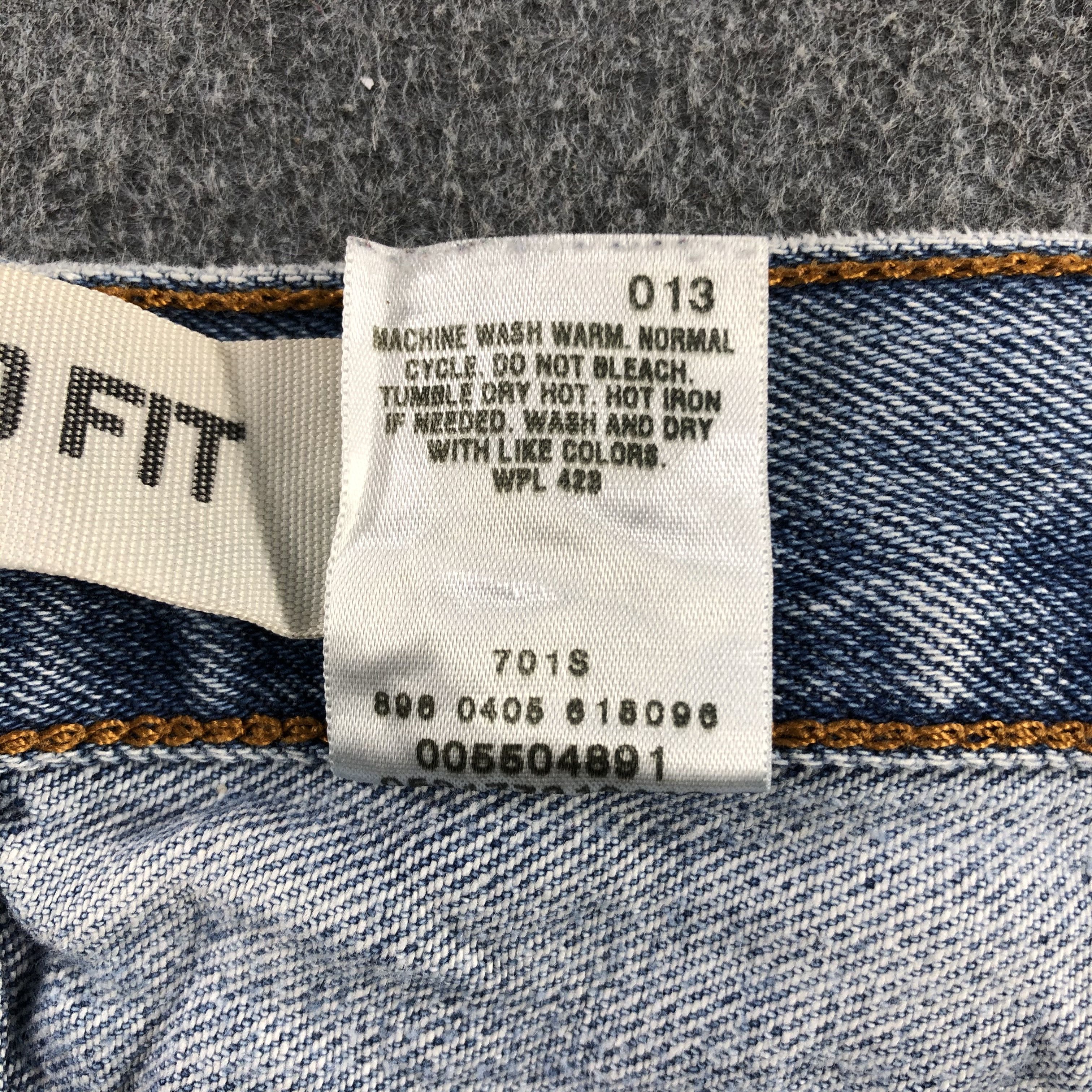 Levi's Vintage Blue Wash Levis 550 Jeans-J2338 Size US 35 - 13 Thumbnail