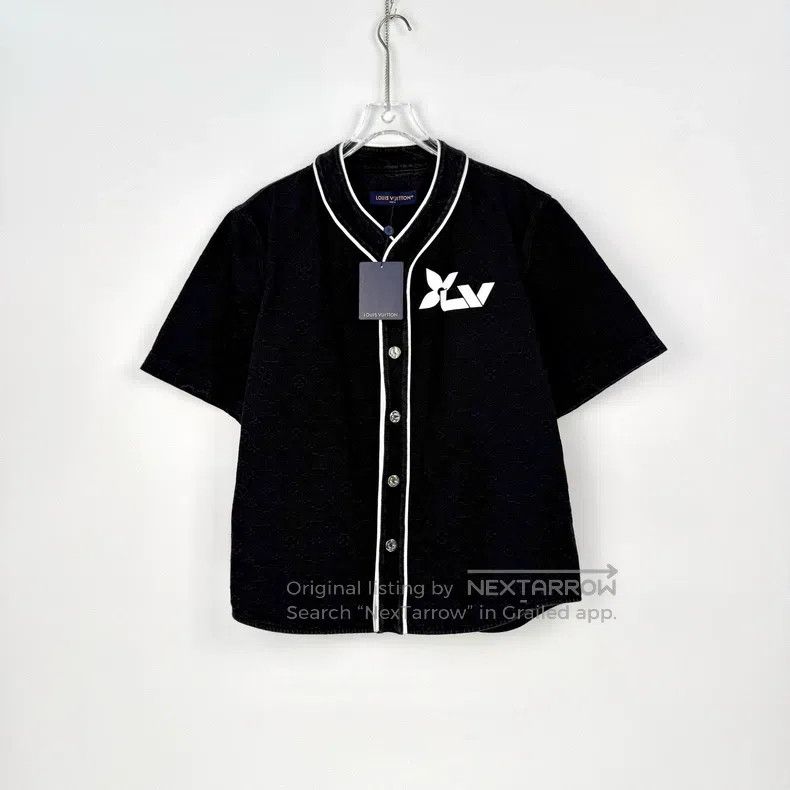 Louis Vuitton Louis Vuitton Black full logo denim short sleeve jacket Size US M / EU 48-50 / 2 - 3 Thumbnail