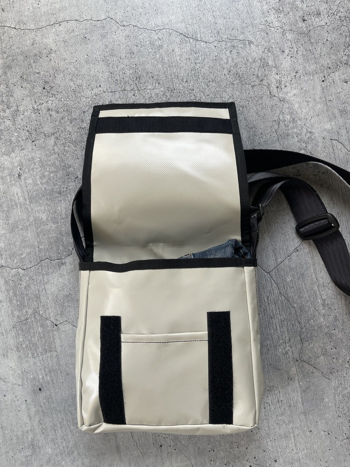 Japanese Brand × Vintage Vintage Y2k Massegner Bag Freitag Style Size ONE SIZE - 3 Thumbnail