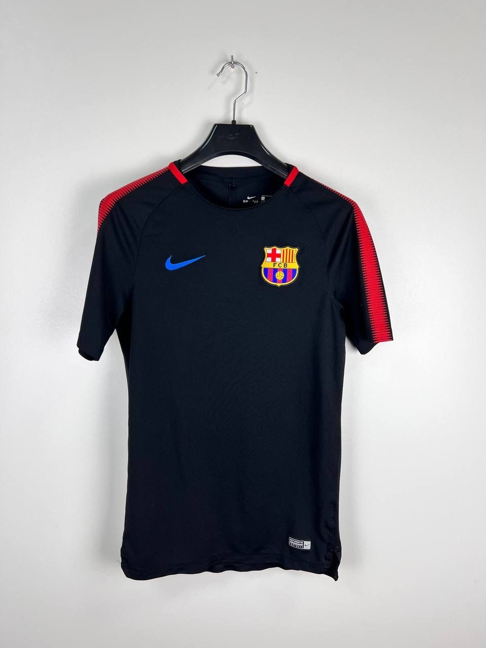 Other Barcelona Nike soccer t-shirts size S Size US S / EU 44-46 / 1 - 1 Thumbnail