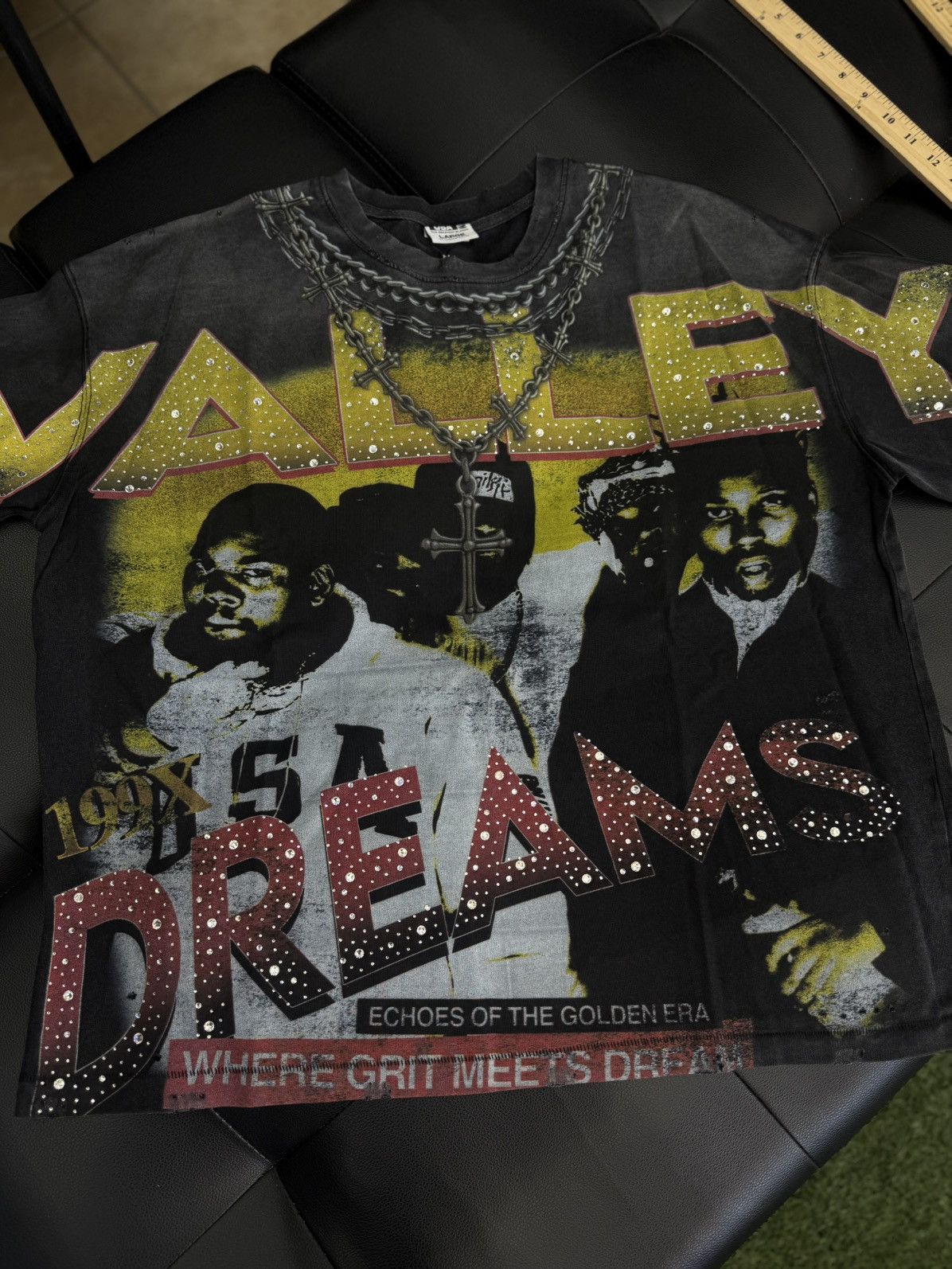 Vale Valley Dreams Black Chambers Bling Tee Size Large NEW Size US L / EU 52-54 / 3 - 2 Thumbnail