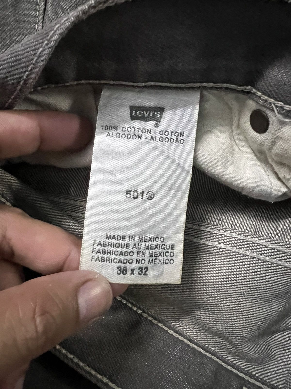 Levi's × Levi's Vintage Clothing VINTAGE LEVIS 501 DISTRESSED JEANS Size US 34 / EU 50 - 13 Thumbnail