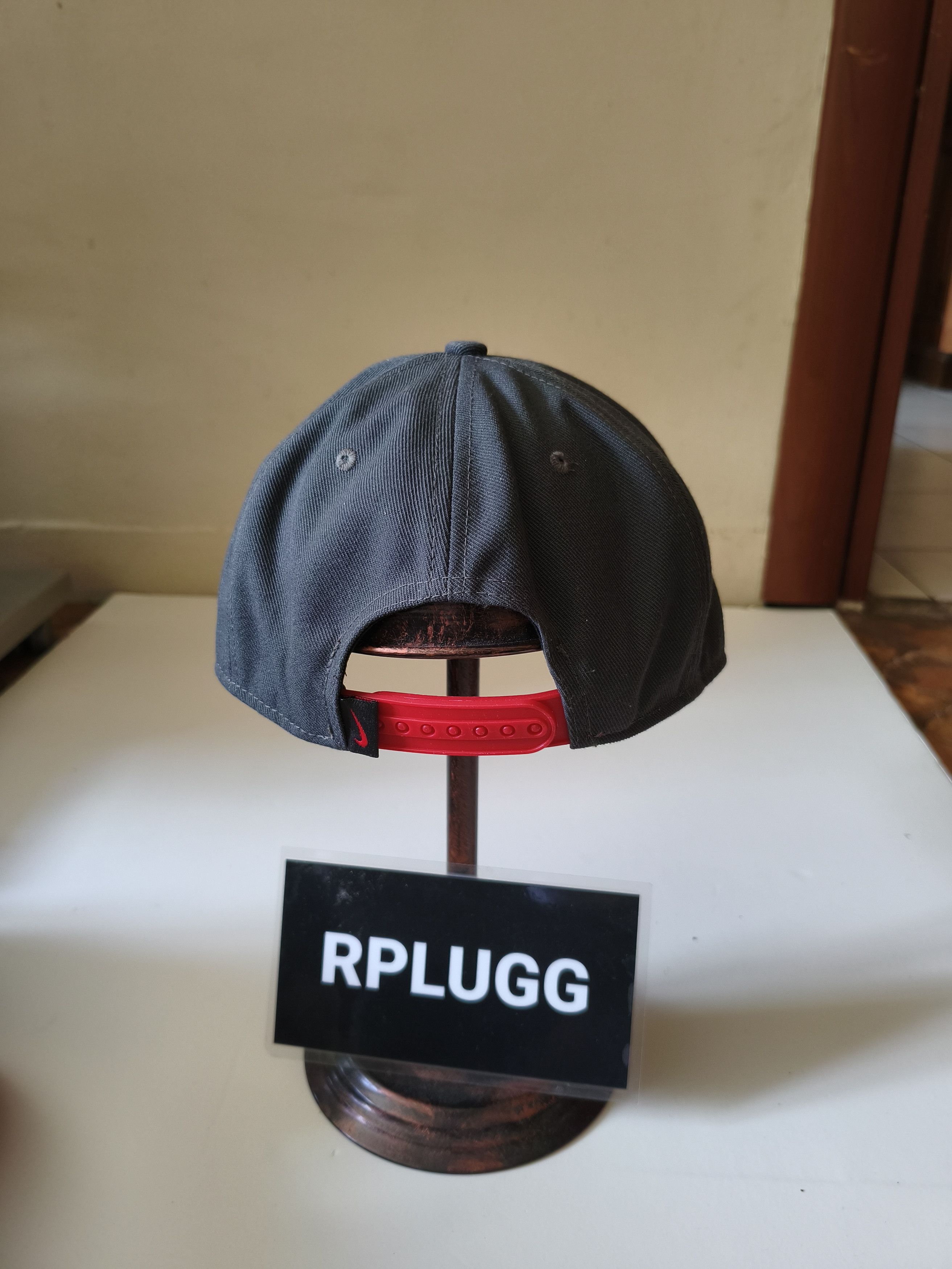 Nike Nike Big Logo Snapback Cap - Grey Red Panel Y2K Size ONE SIZE - 4 Thumbnail