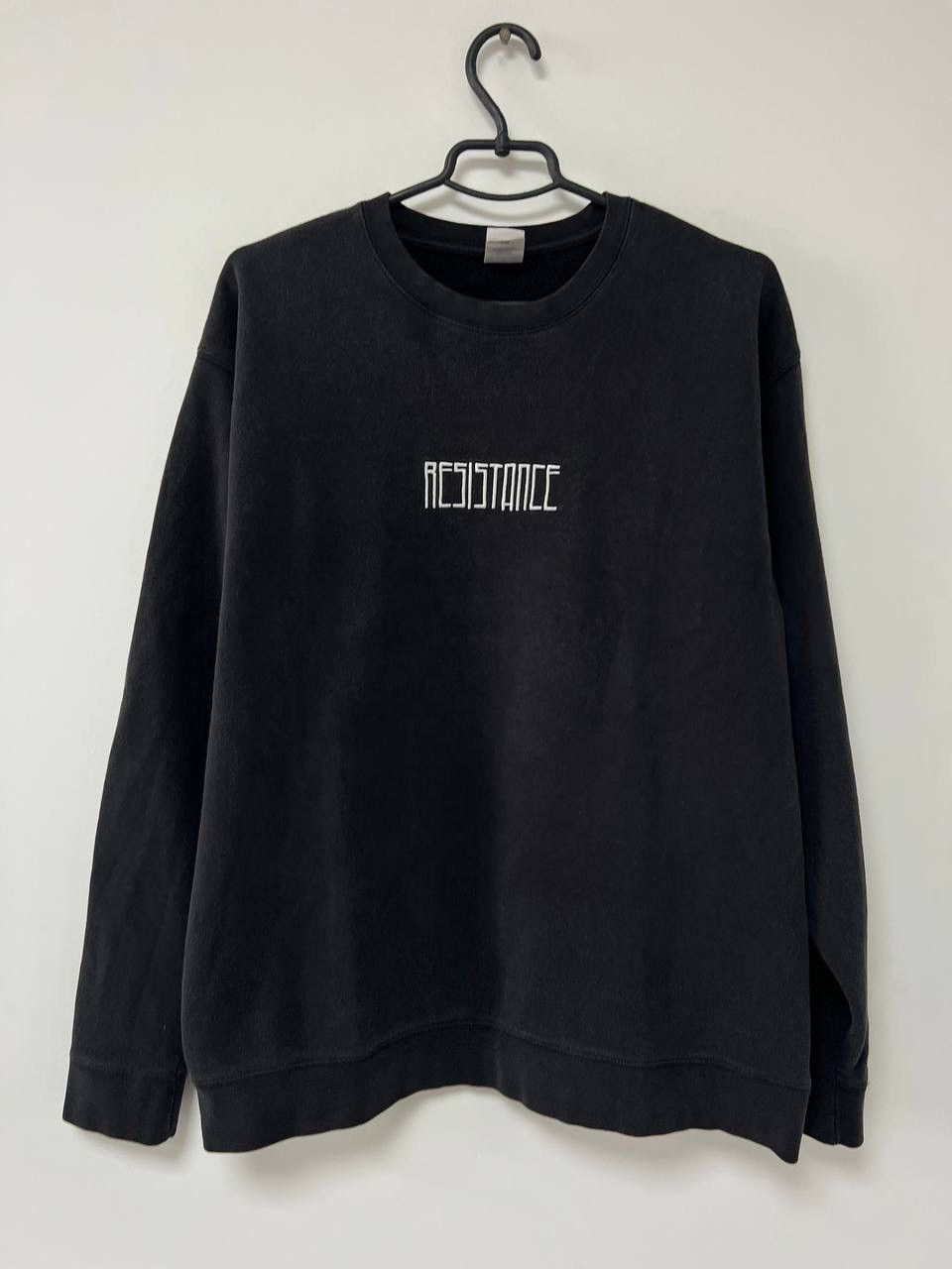 Other Vintage 90's Resistance Movie Fruit Of the Loom Y2K S XL Size US XL / EU 56 / 4 - 14 Thumbnail