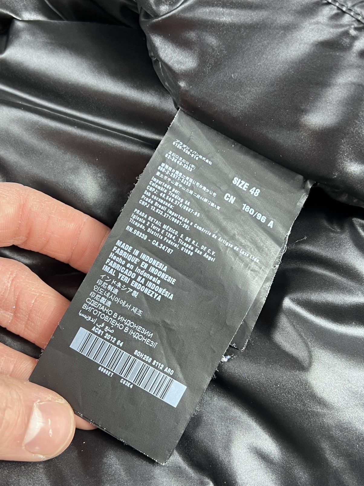 Prada Prada Black Shiny Triangle Down Puffer Jacket Size M Size US M / EU 48-50 / 2 - 8 Thumbnail
