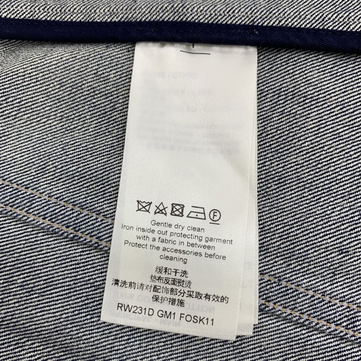 Louis Vuitton Louis Vuitton Dark Blue Vintage Washed Zip Denim Skirt K26WX Size 24" / US 00 / IT 34 - 7 Thumbnail