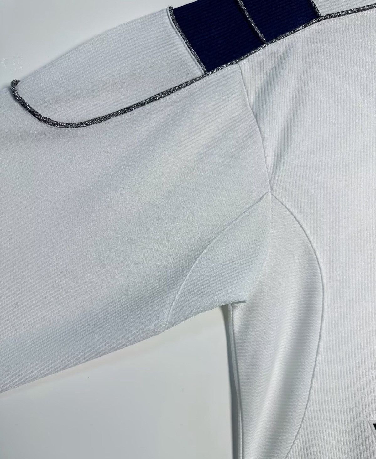 Umbro × Vintage Vintage x Manchester United 2000/2001 Away Long Sleeve Size US M / EU 48-50 / 2 - 5 Thumbnail