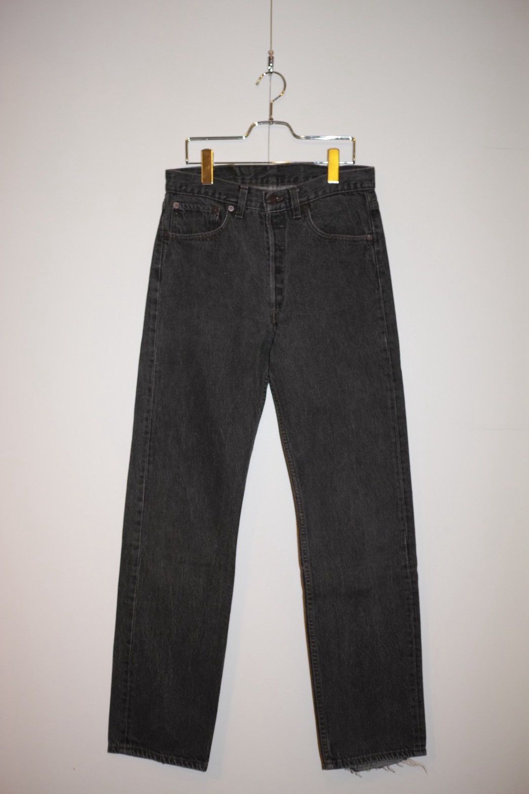Levi's Levi's 90s 501 BLACK Pre-Dyed Made in USA Jeans Size 31 Size US 31 - 1 Thumbnail
