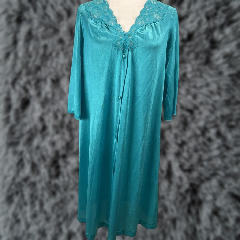 Vintage Vtg Vanity Fair Nylon Nightgown Robe Sz Small GUC Full Snap Lace Trim Made In US Size ONE SIZE - 1 Thumbnail