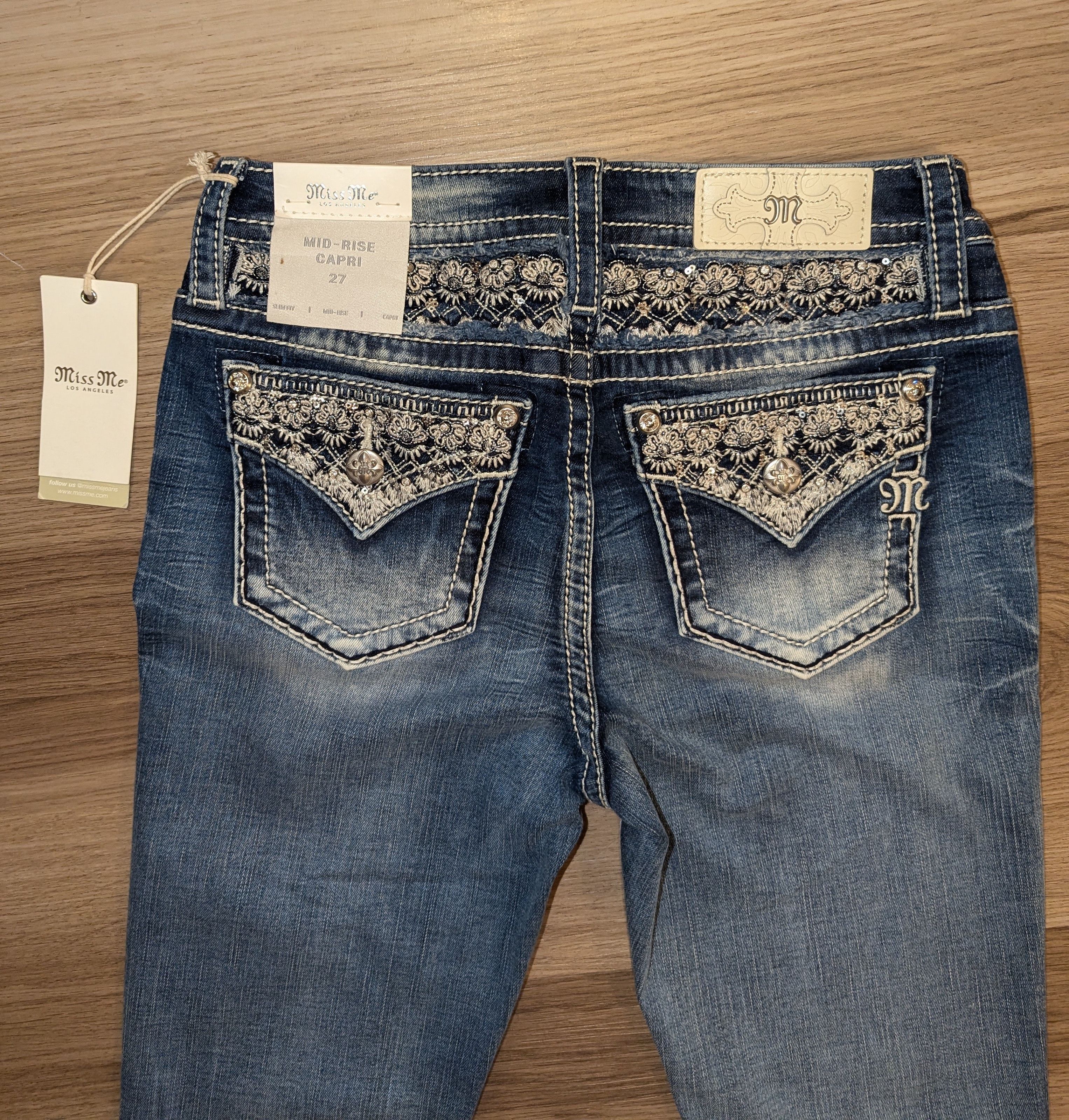 Miss Me Miss Me Womens Capri Jeans Size 27 Y2k BNWT bling rhinestone Size 27" / US 4 / IT 40 - 9 Thumbnail