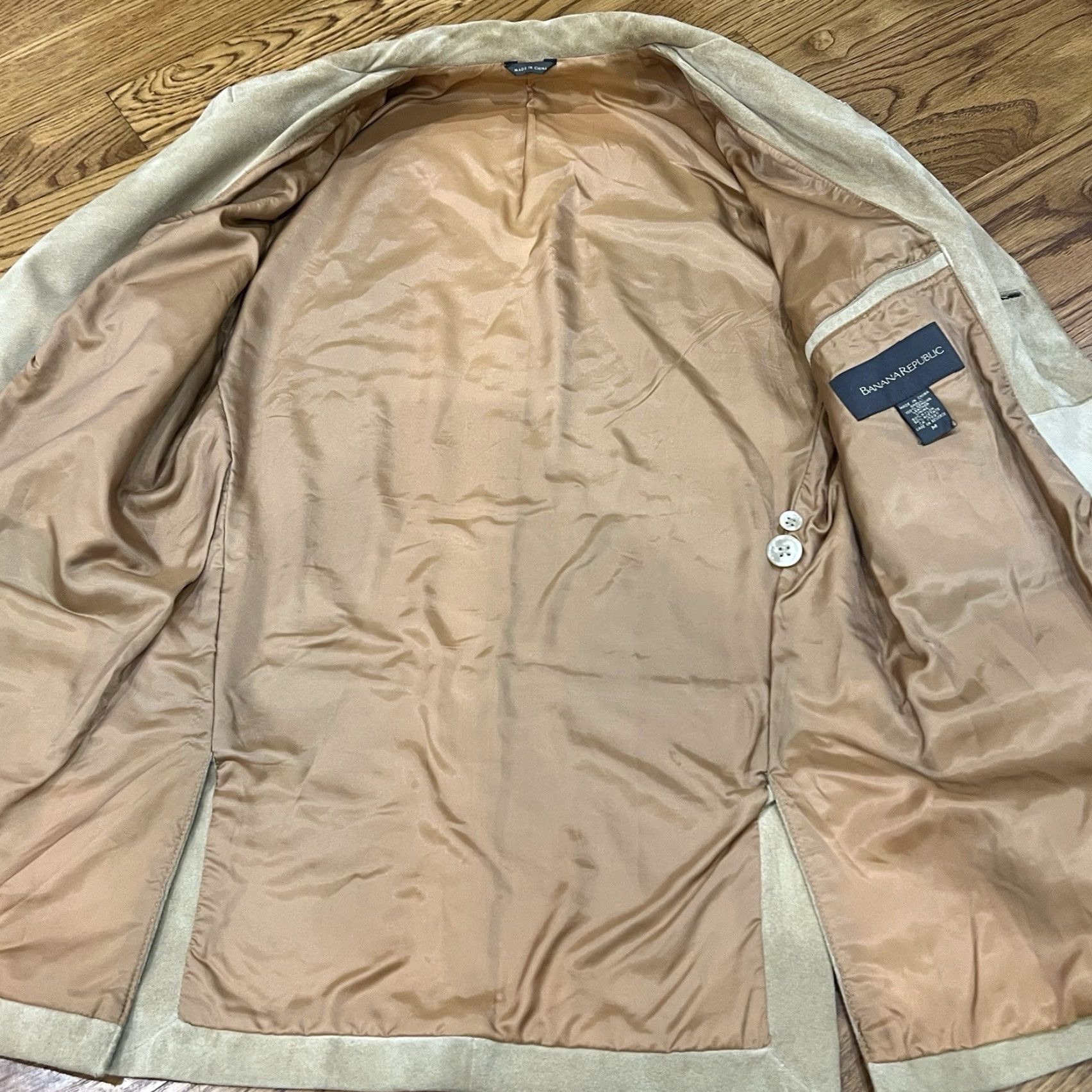 Banana Republic VINTAGE Banana Republic Blazer Jacket Mens M Leather Beige Button Pockets Outdoor Sports 90s VTG Size 40R - 4 Thumbnail