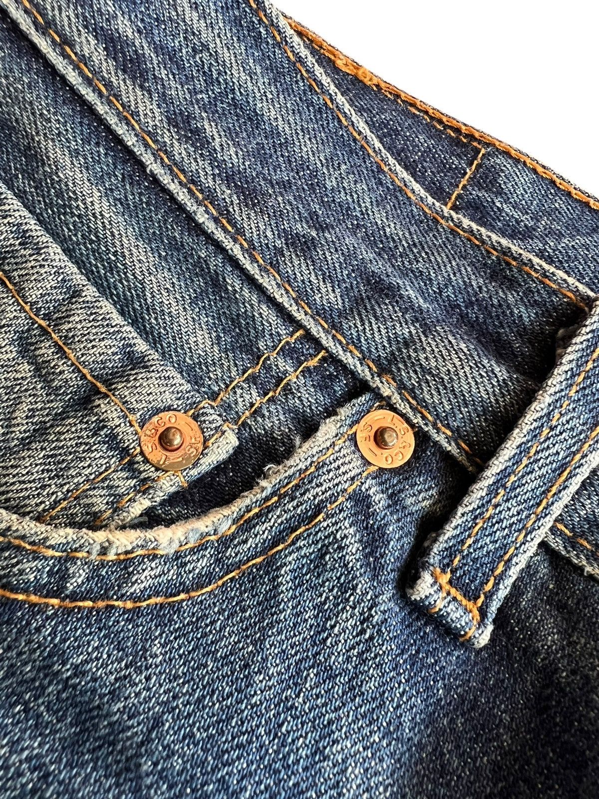 Levi's Vintage Levis 501 Distress Jean Very Rare Size US 31 - 9 Thumbnail