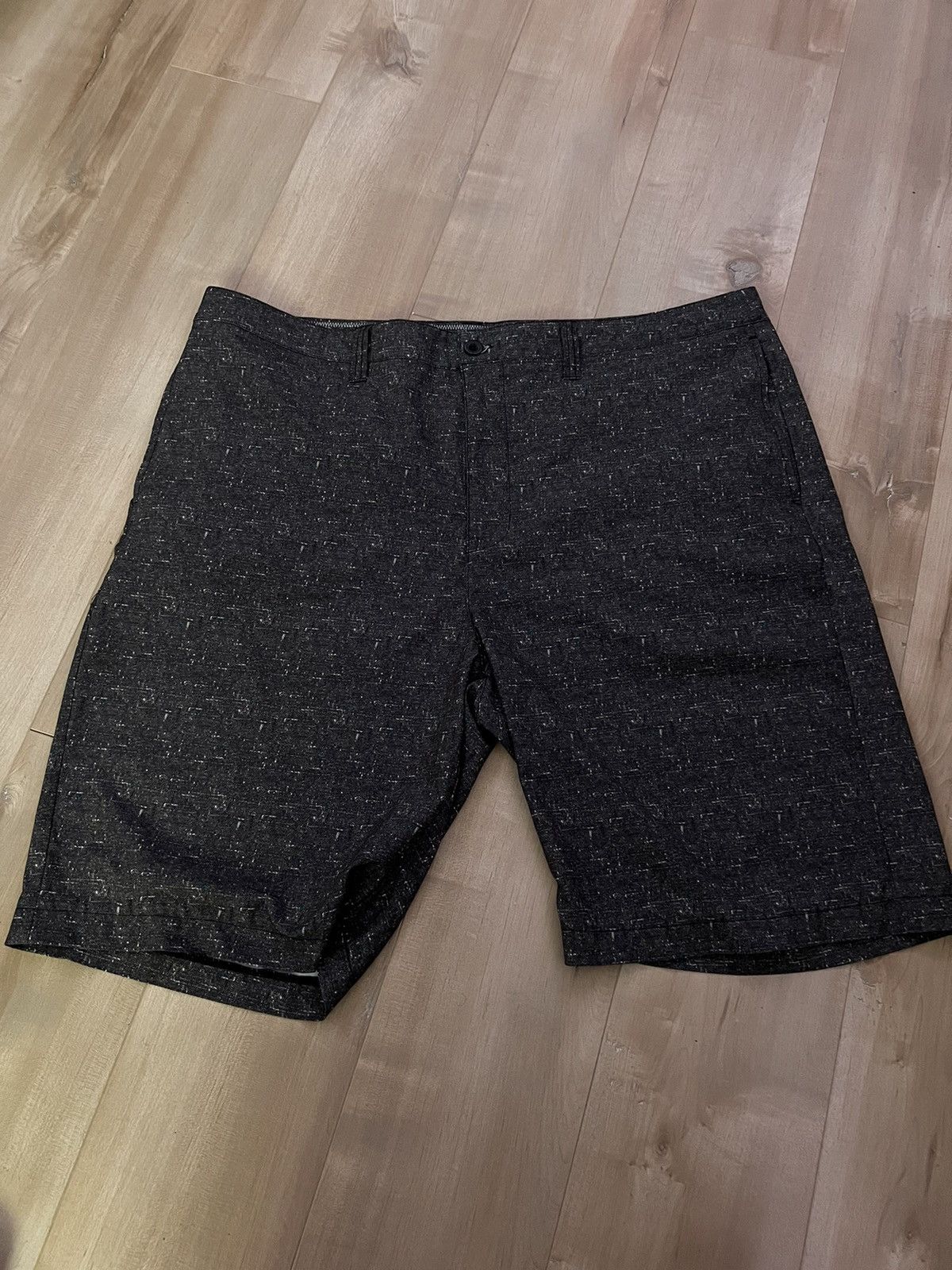 TravisMathew Travis Mathew Golf Shorts Size US 40 / EU 56 - 1 Thumbnail