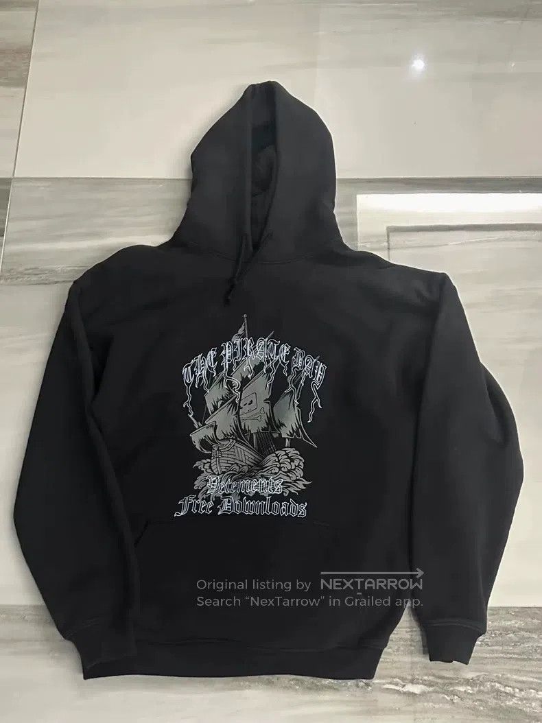 Vetements Vetements Pirate Ship Sweatshirt Size US S / EU 44-46 / 1 - 1 Thumbnail