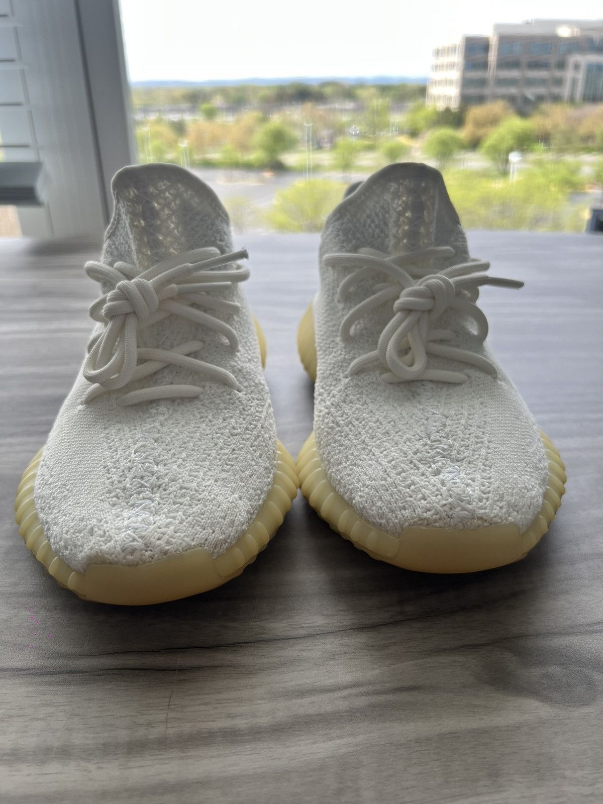 Yeezy Size 5 Men’s/ 6.5 Womens adidas Yeezy Boost 350 V2 Low Cream Size US 5 / EU 37 - 6 Thumbnail